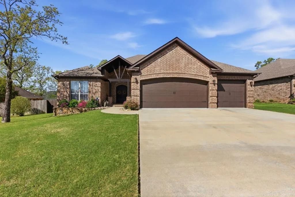 Property at 2917  Moonstone - Image 1