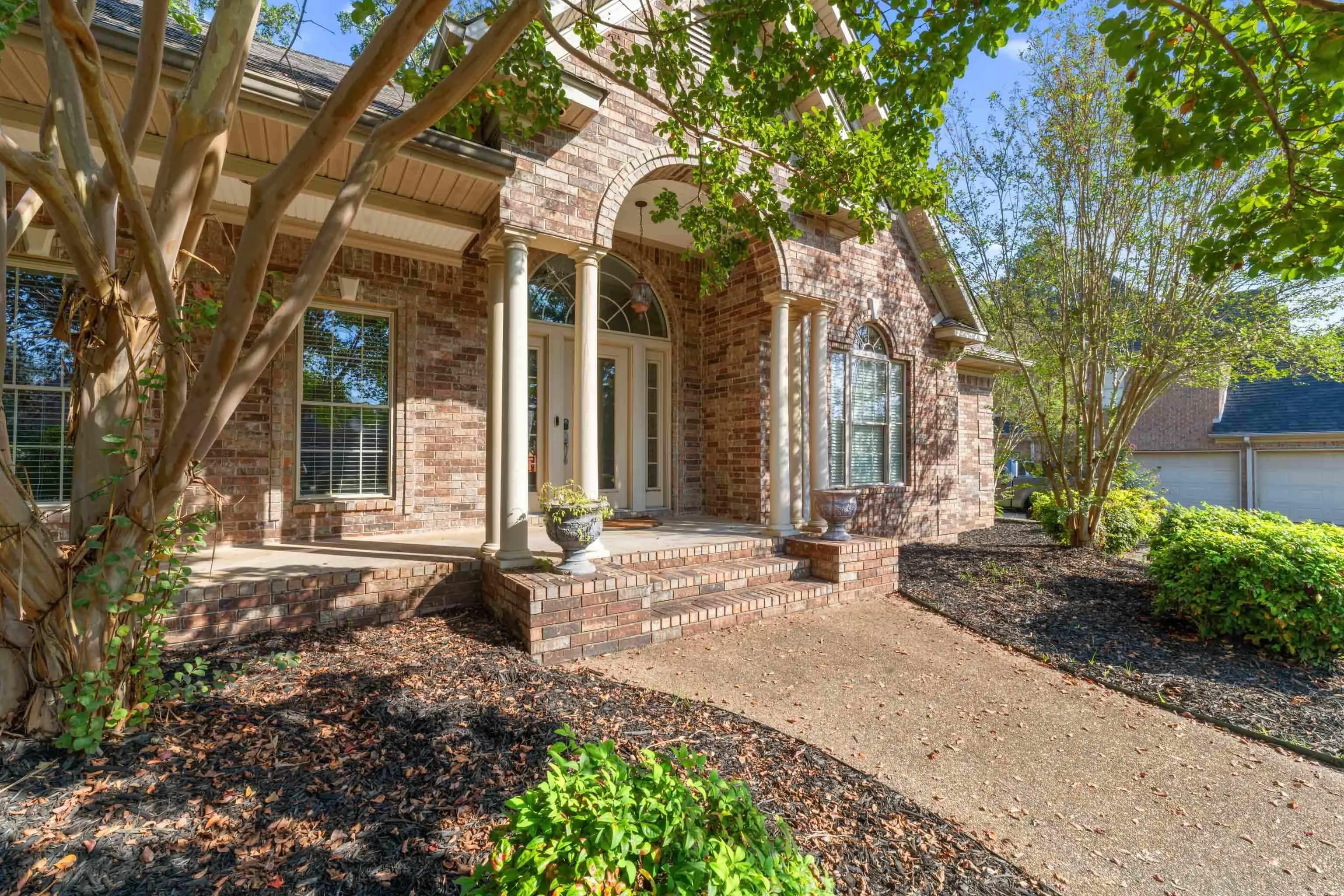 Property at 6706  Worth - Image 1