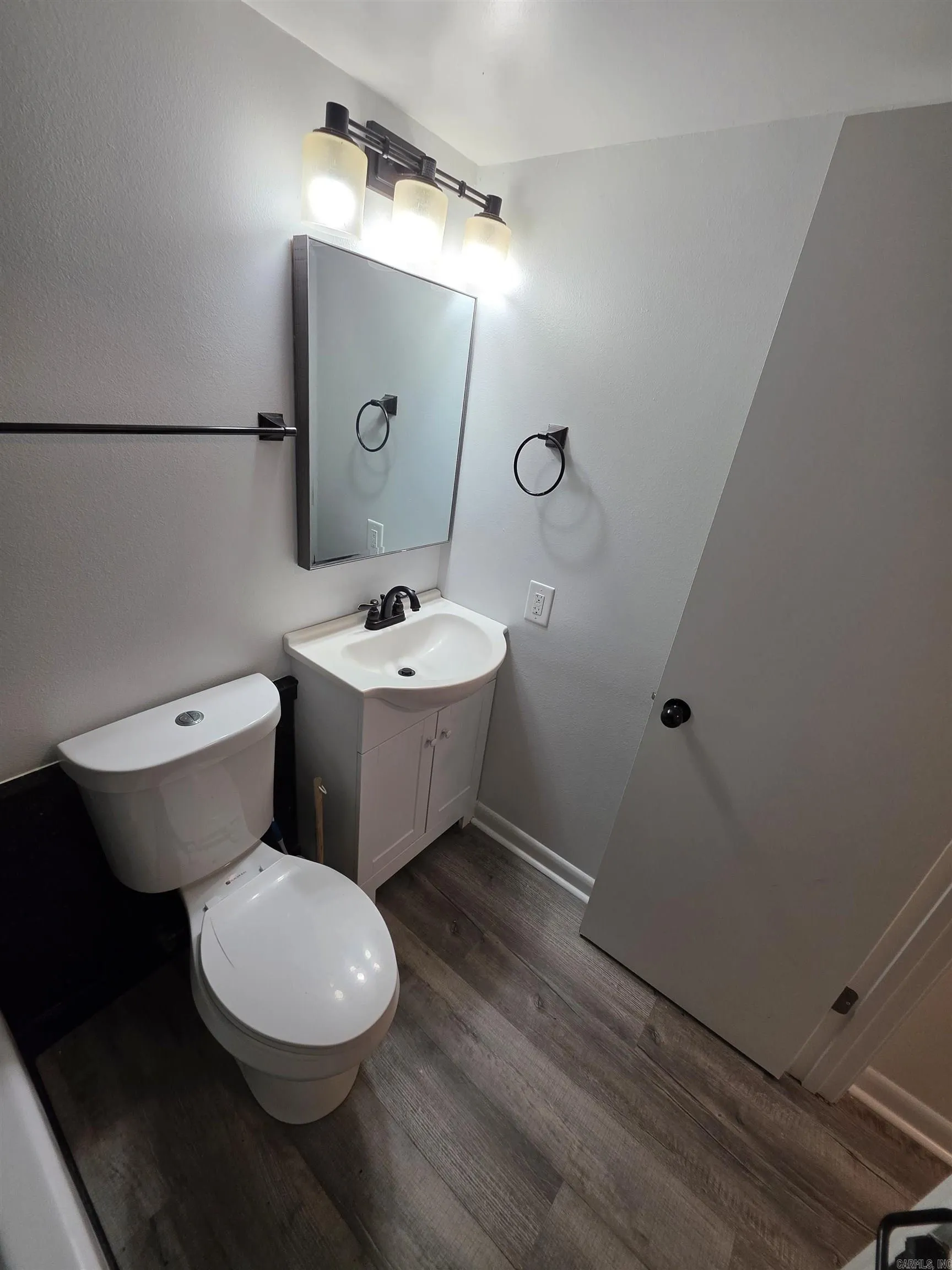 Property at 303 S Border, G - Image 8
