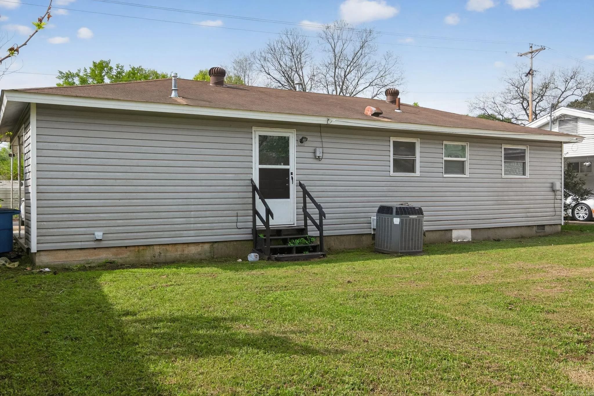 Property at 505 E Bethany - Image 26