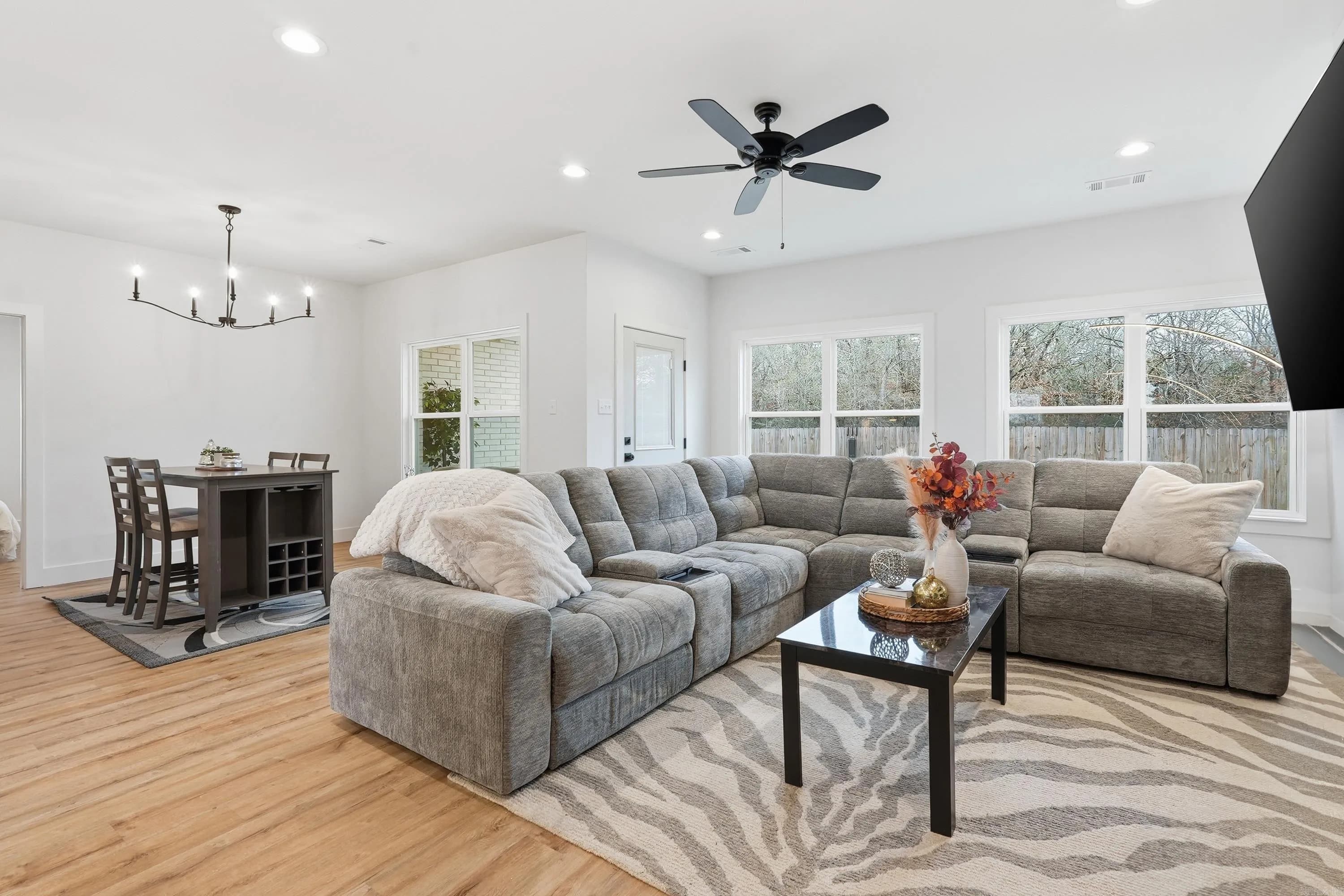 Property at 14  Songbird - Image 6