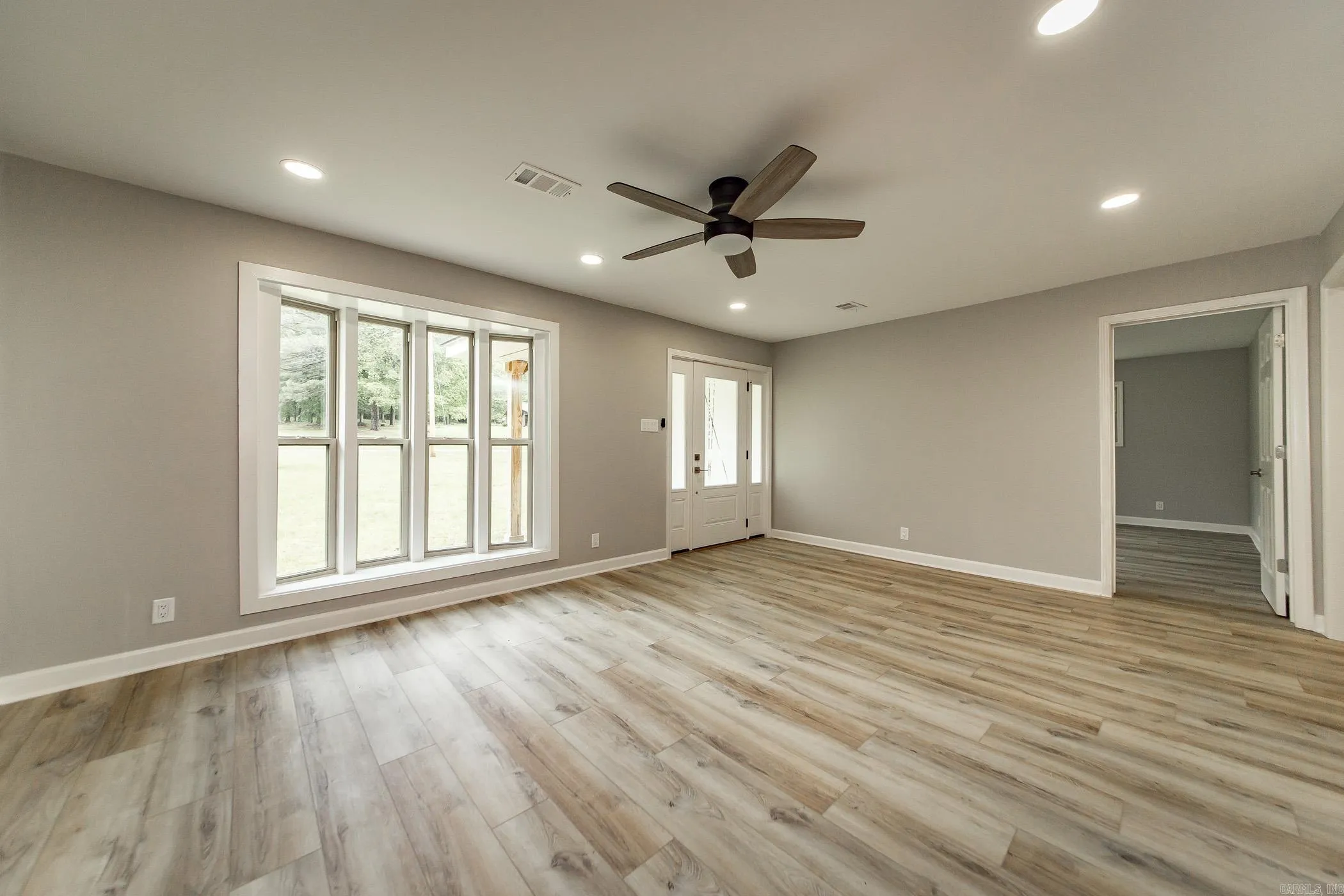 Property at 1491  Southfork - Image 9