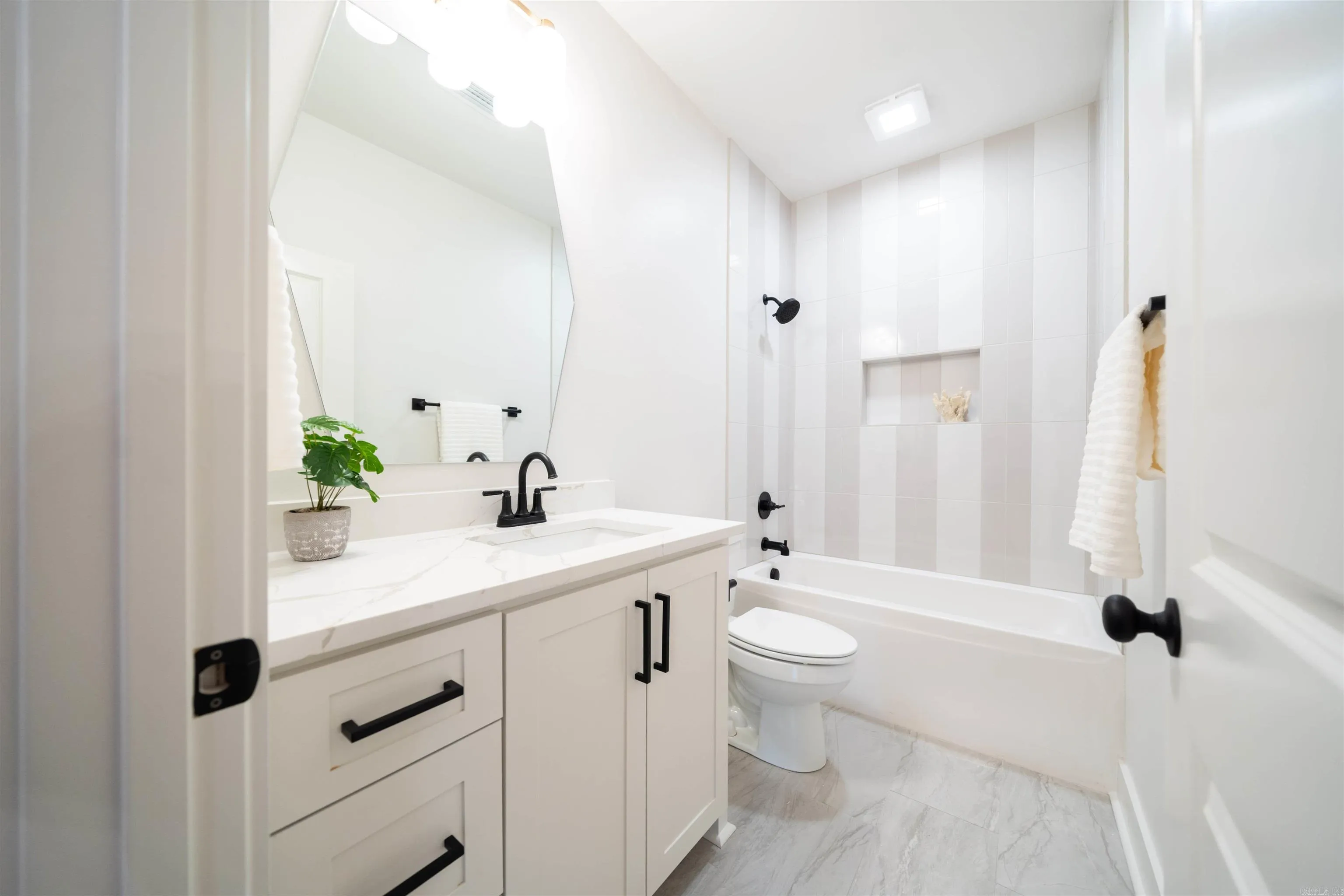 Property at 15108  Matterhorn - Image 20
