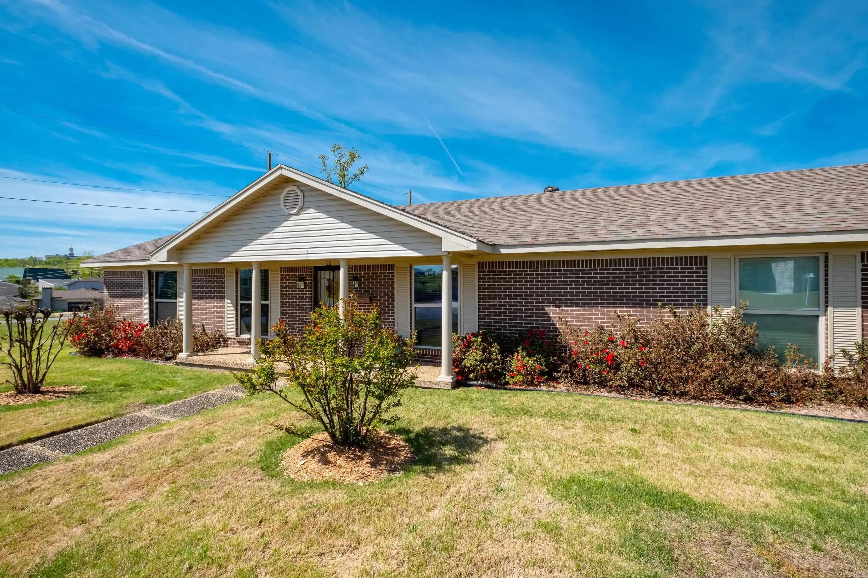 Property at 28  Walnut valley - Image 1