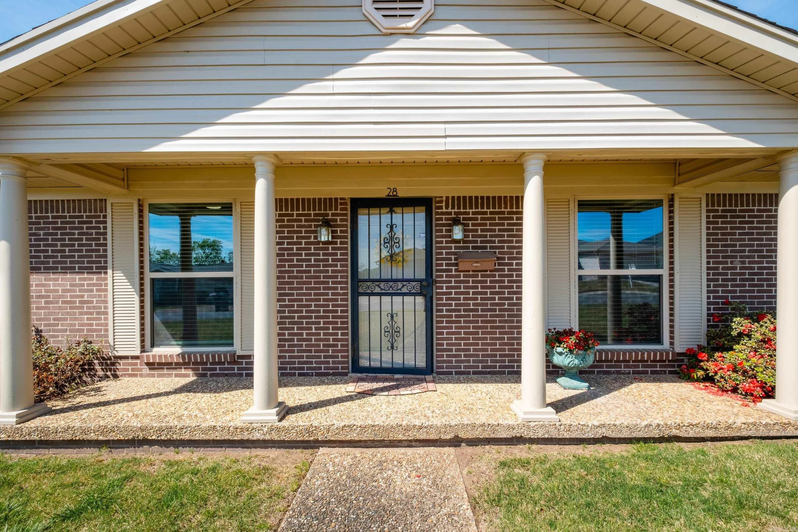 Property at 28  Walnut valley - Image 3