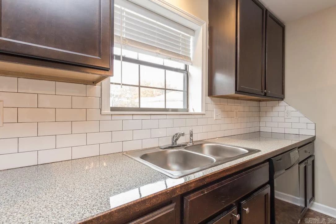 Property at 8815  Woodbine  Sherwood Place A, 404 - Image 12