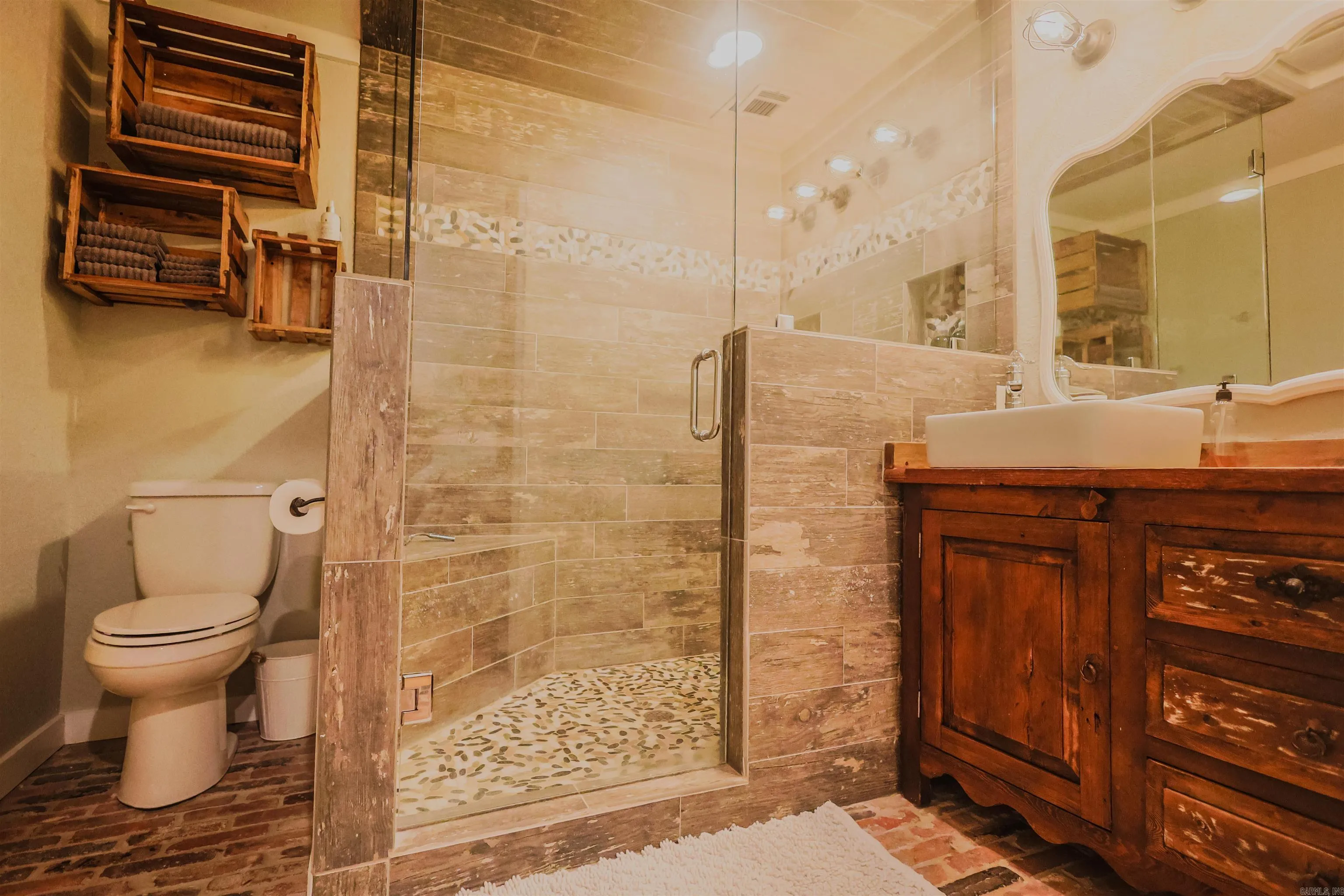 Property at 45  Woodland springs - Image 24
