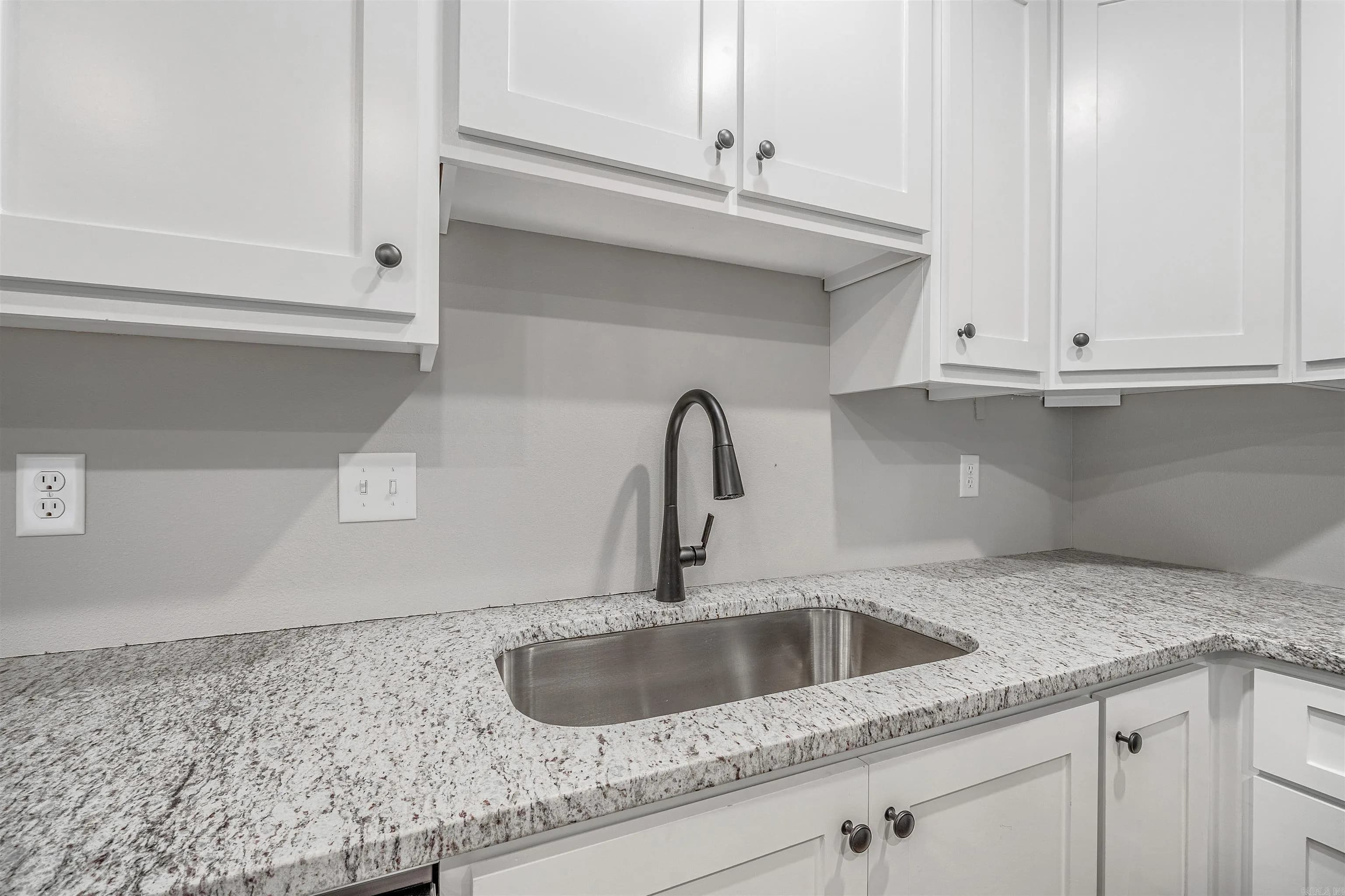 Property at 18  Arbor oaks - Image 25