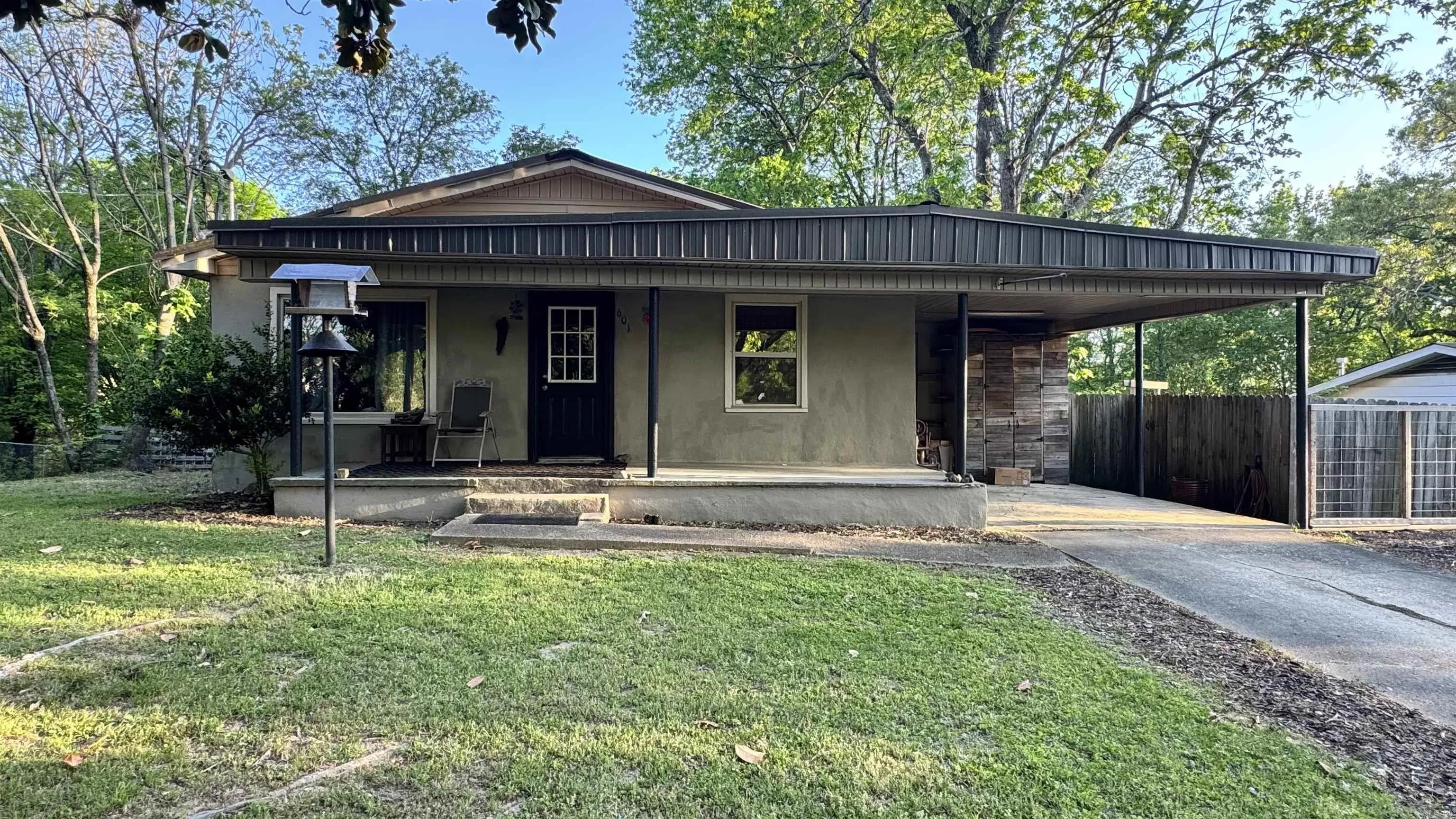 Property at 601  Audubon - Image 1