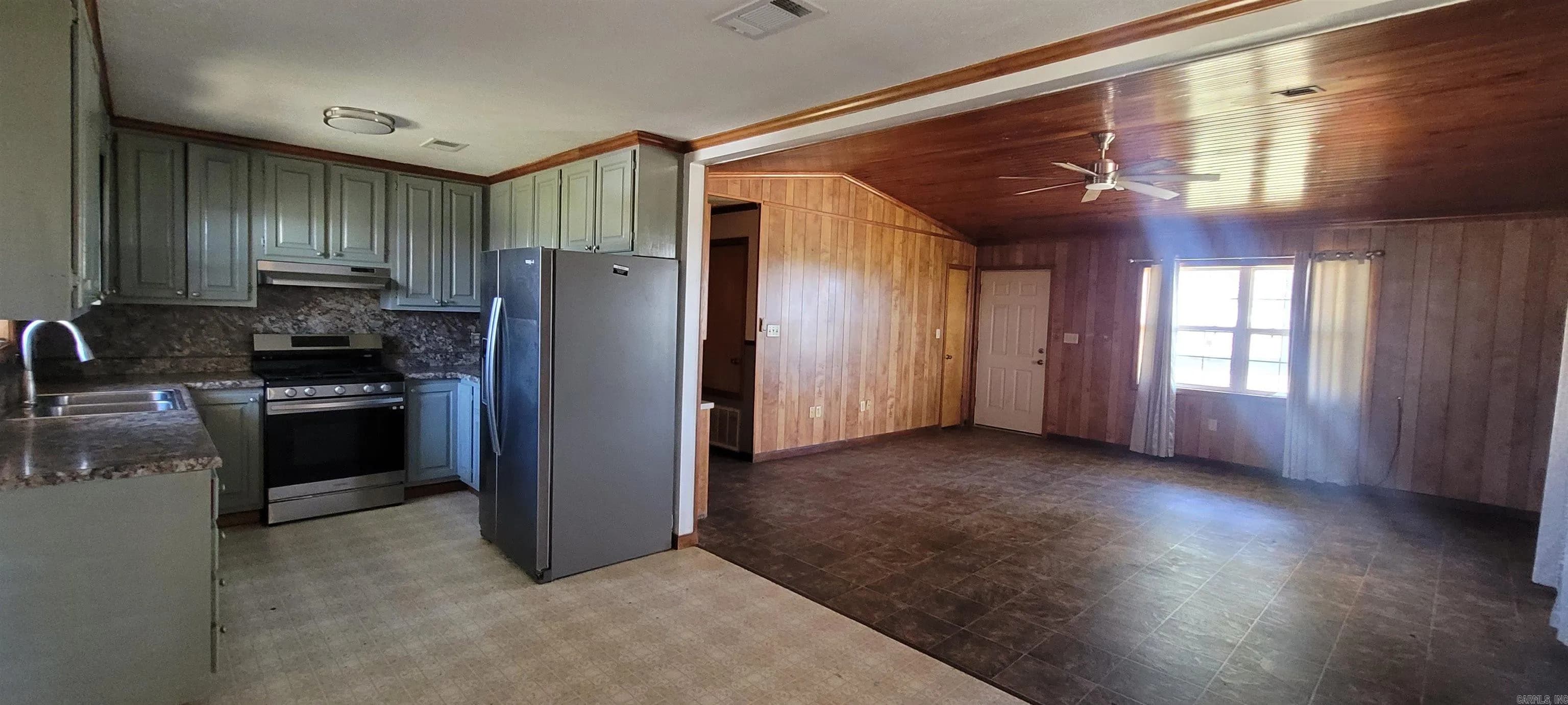 Property at 5299  Highway 33 - Image 16