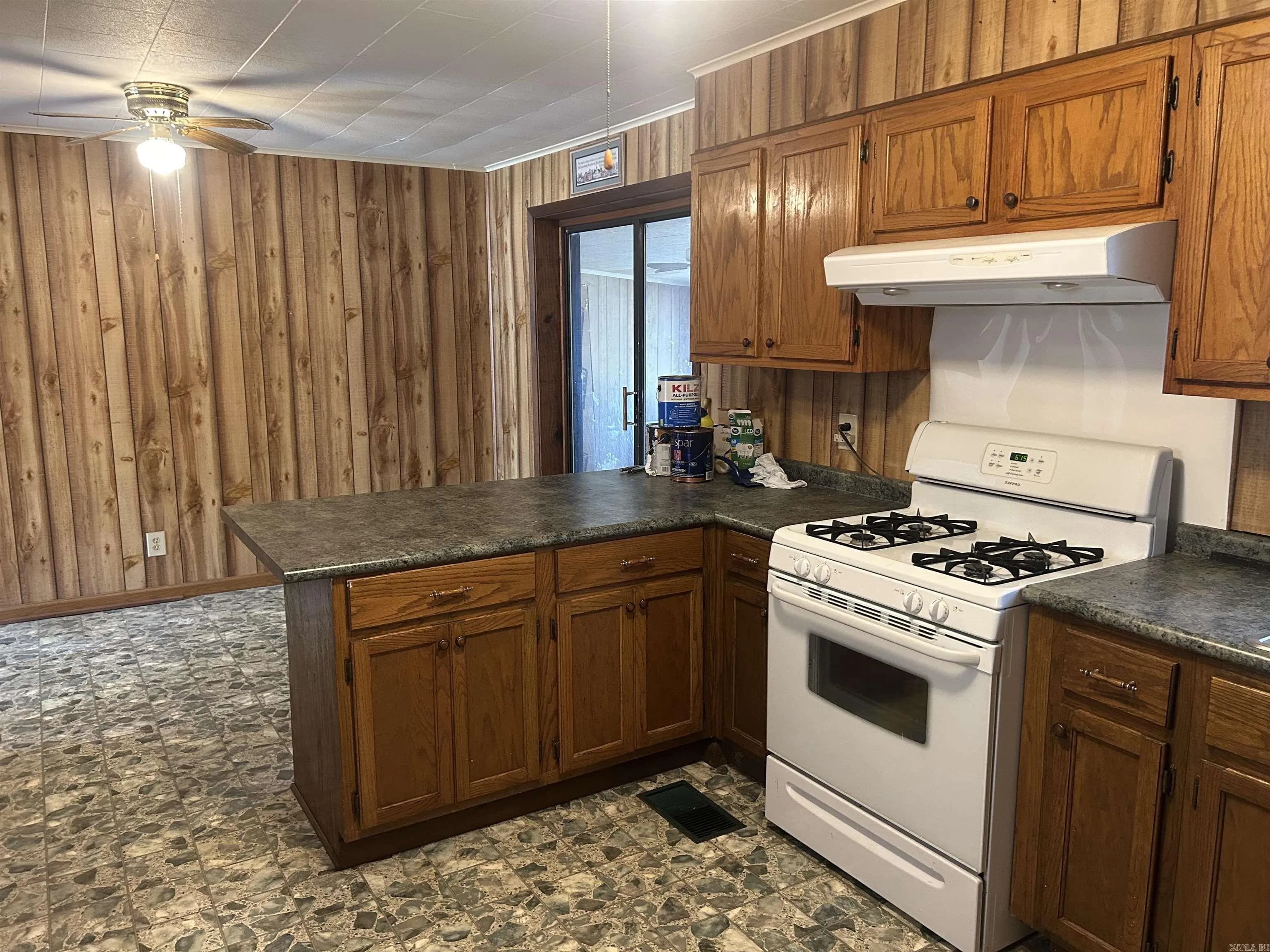 Property at 210  Broad st - Image 4