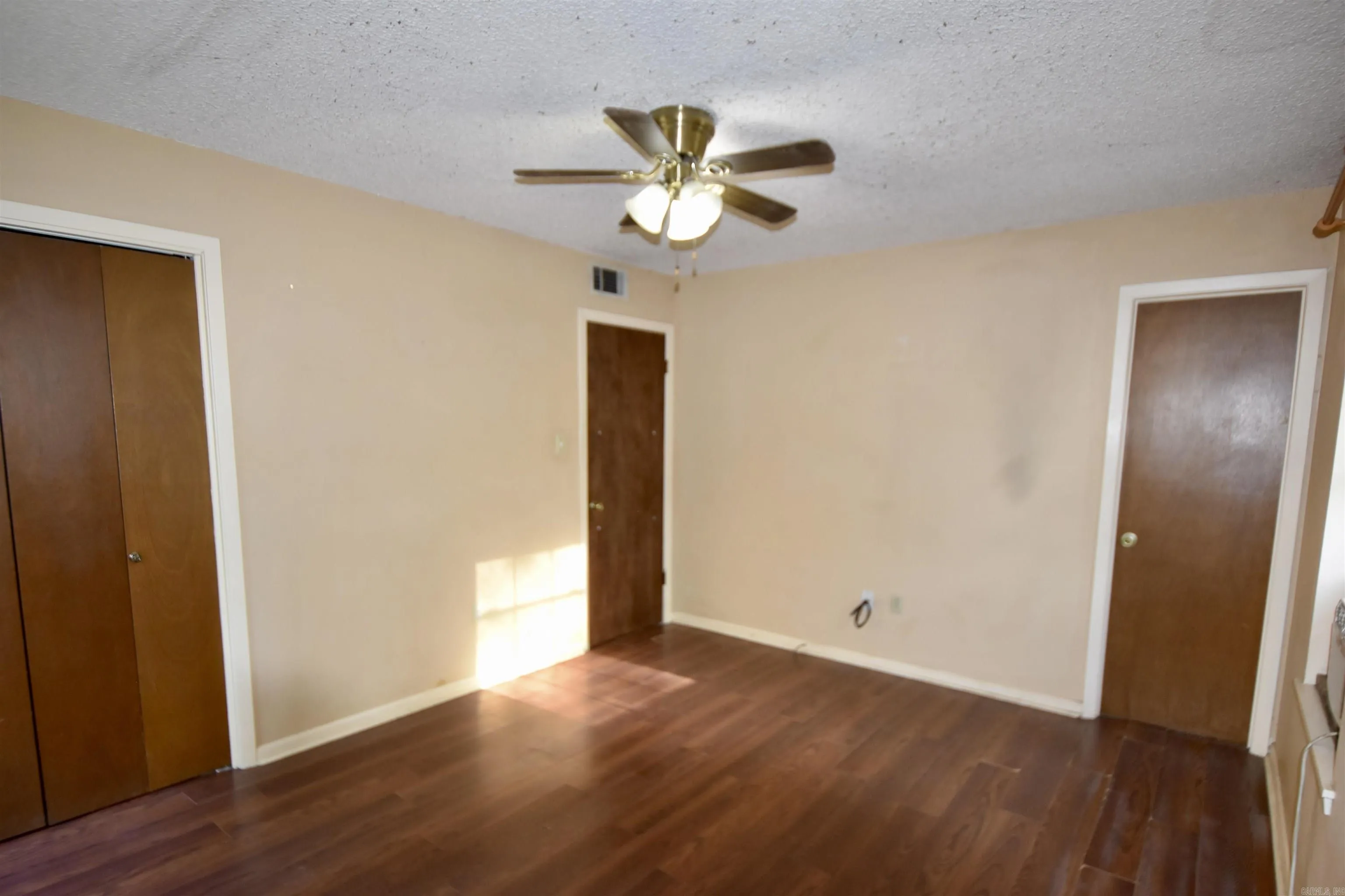 Property at 143  Windmill - Image 15