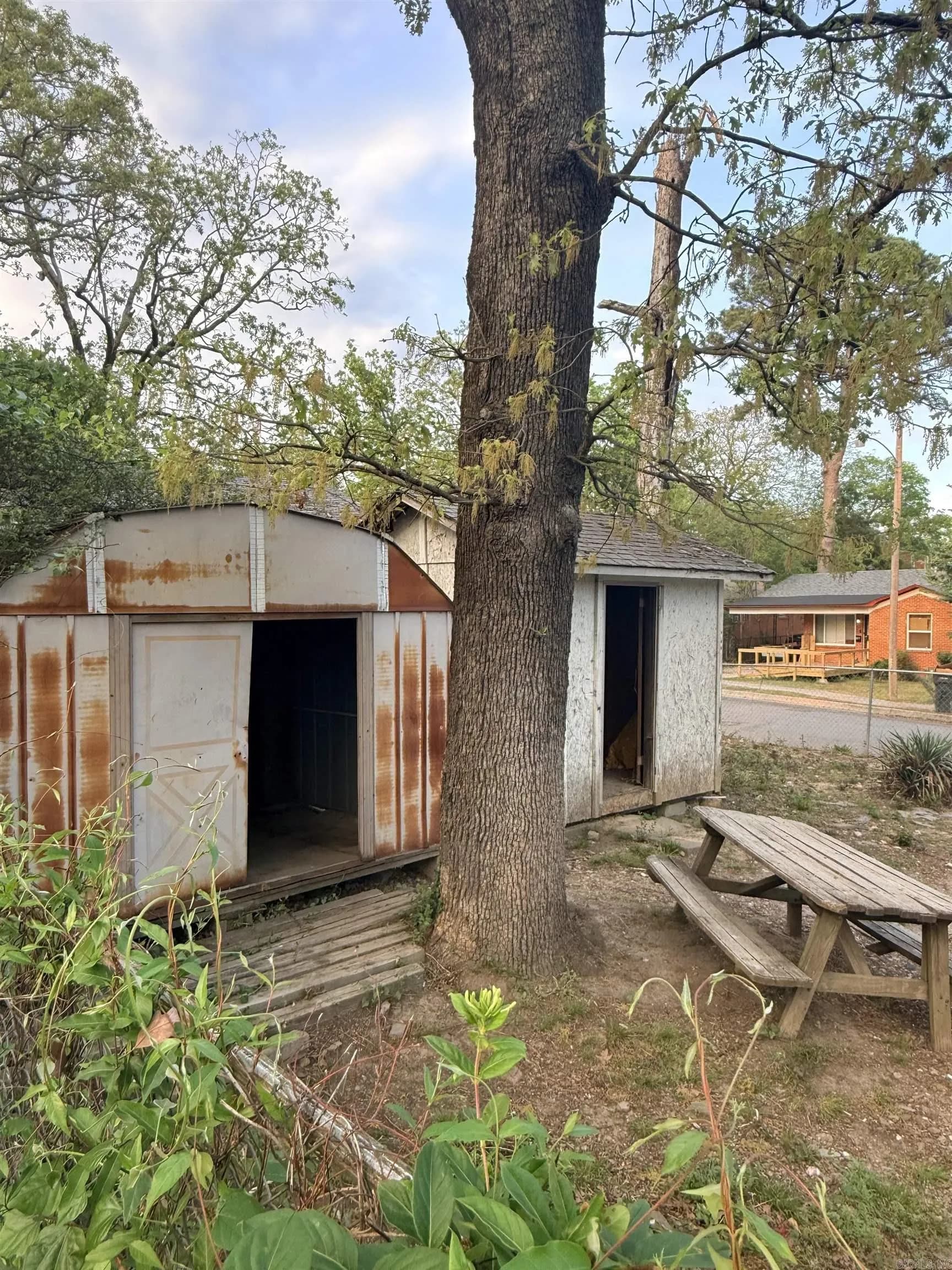 Property at 4300 W 9th - Image 15
