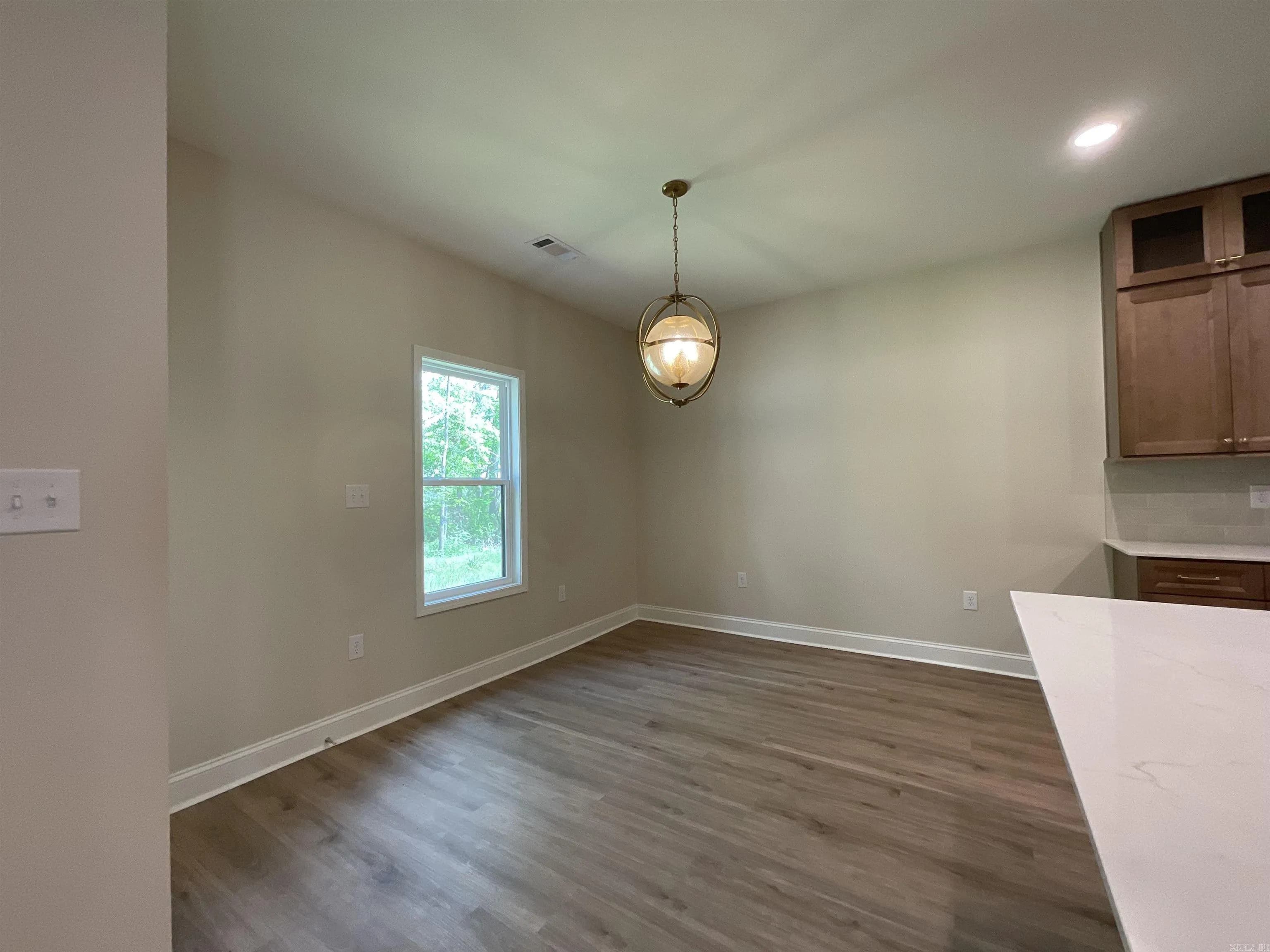 Property at 929 N Jeff davis - Image 5