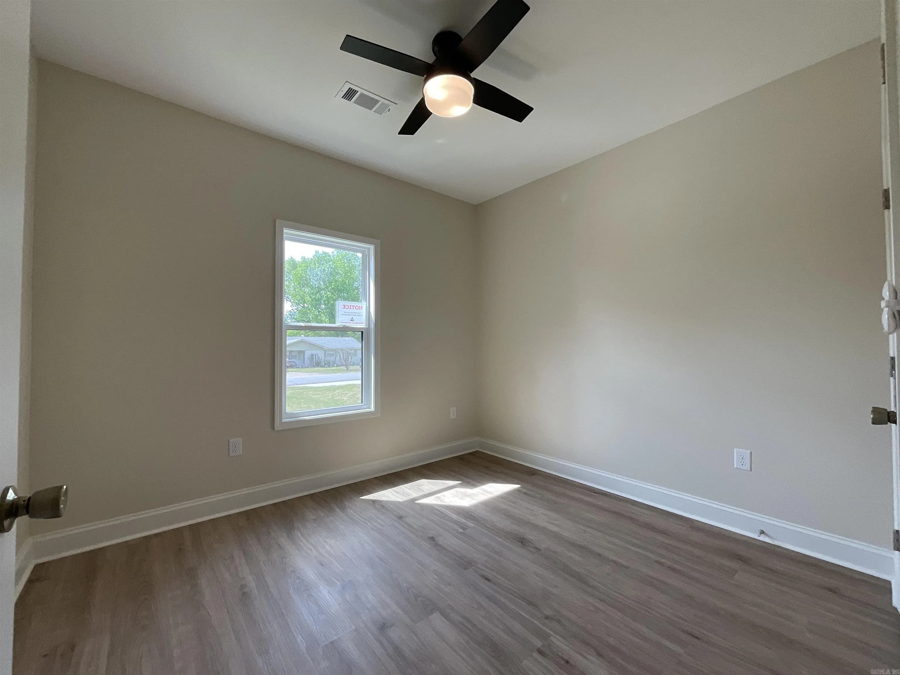 Property at 929 N Jeff davis - Image 26