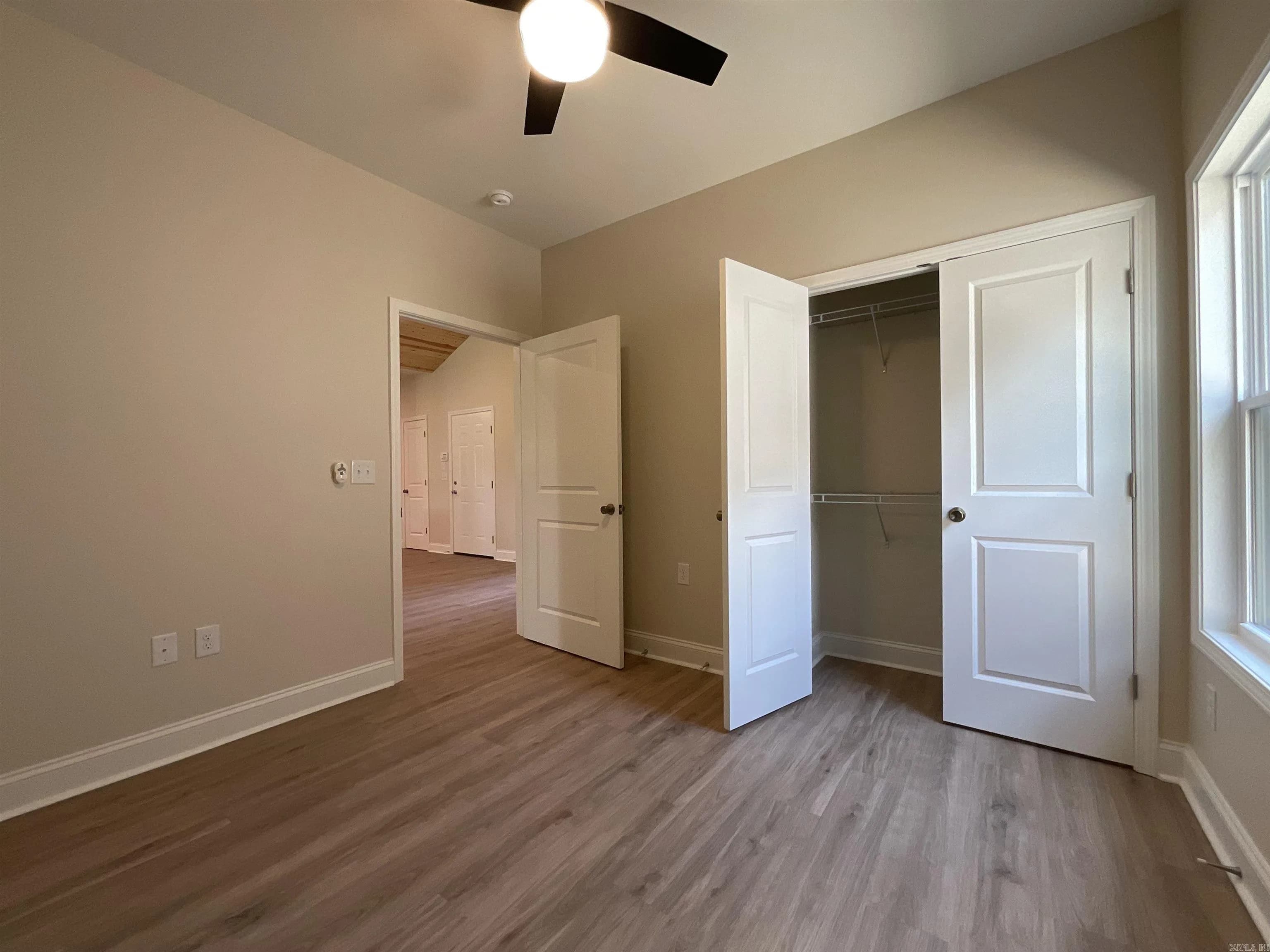 Property at 929 N Jeff davis - Image 22