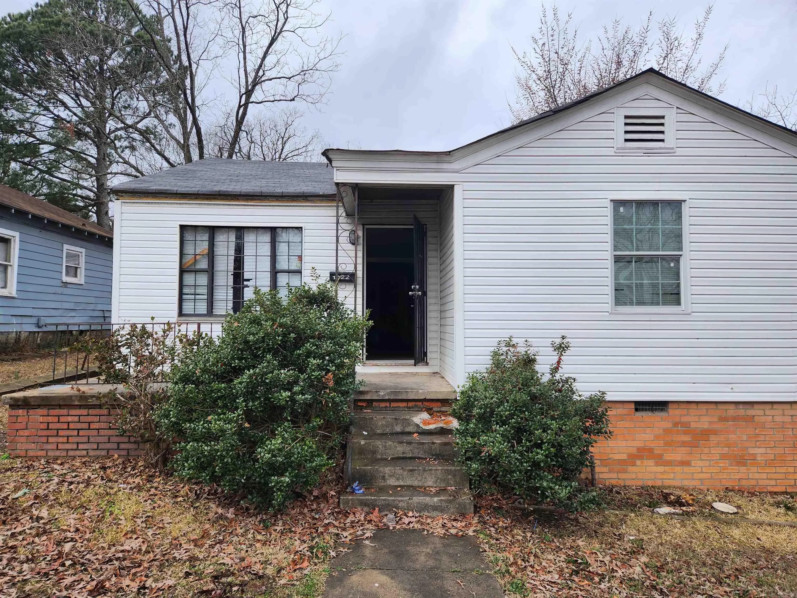 Property at 1822  Allis