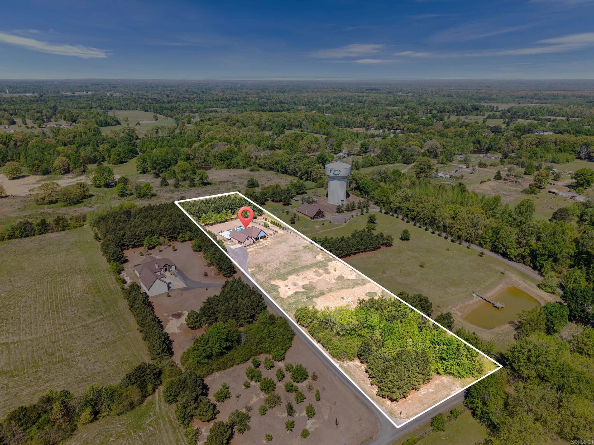 Property at 126  Coyote - Image 3
