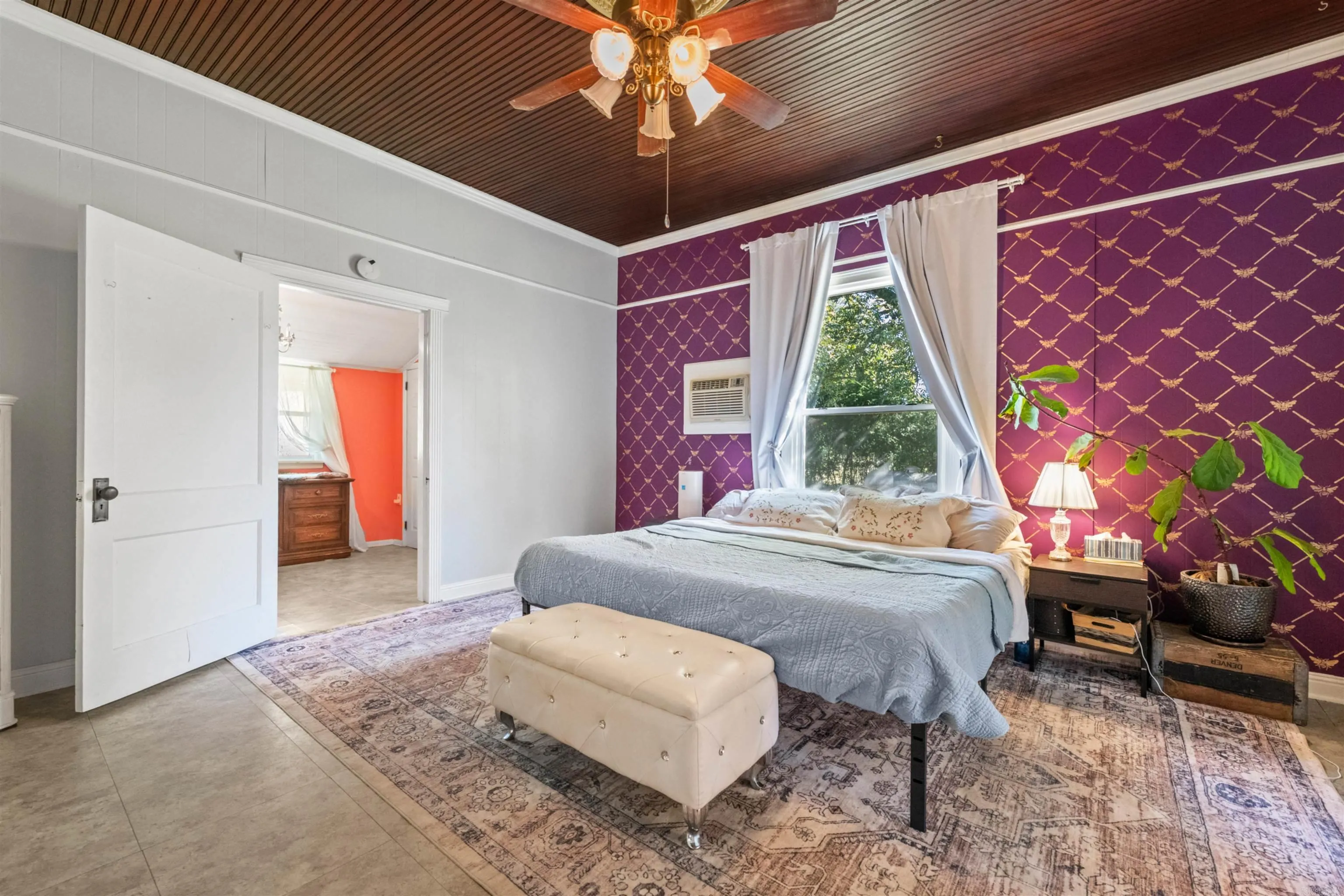 Property at 104  Court square - Image 13