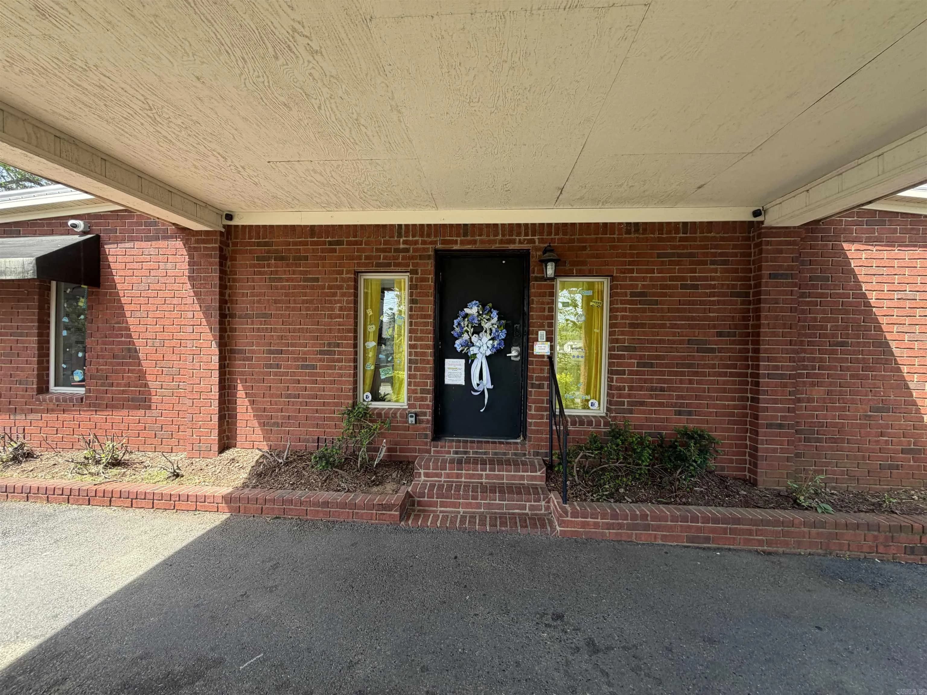 Property at 1816  Hinson loop - Image 24