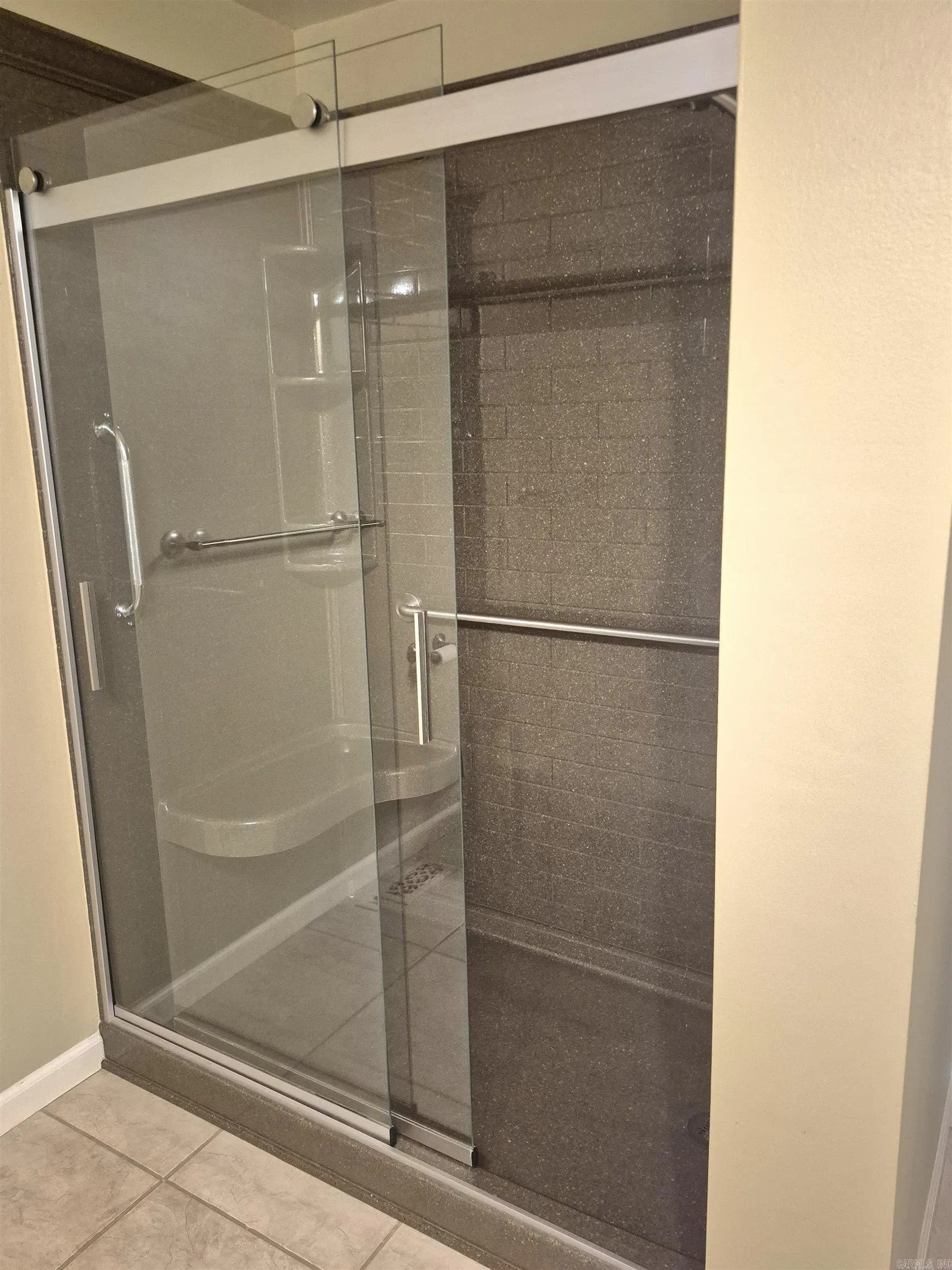 Property at 1001 W Washington - Image 18
