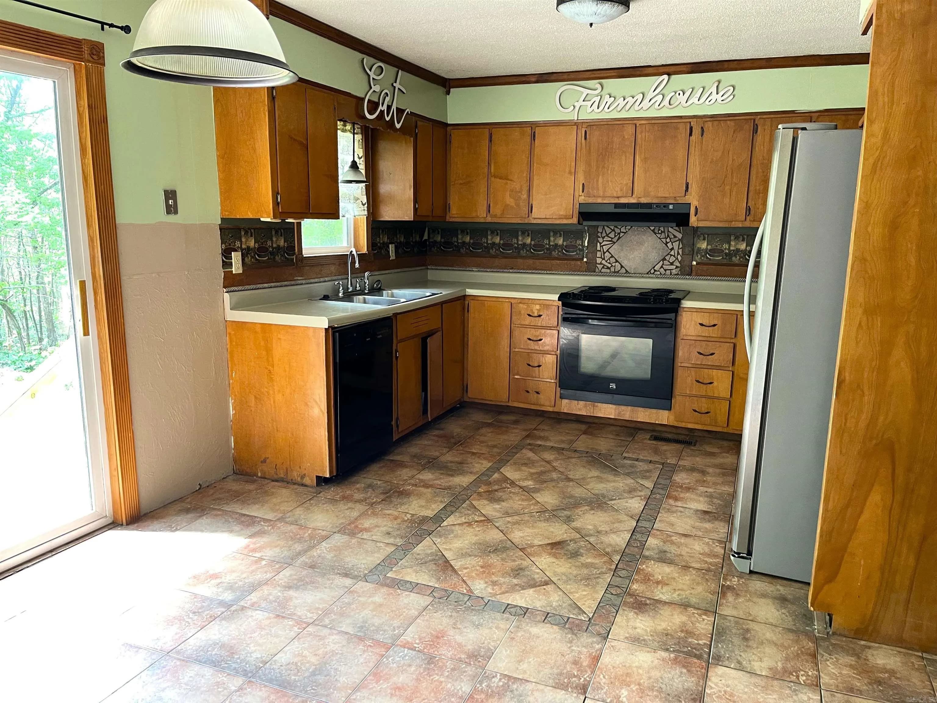 Property at 10  Bear mountain road - Image 6