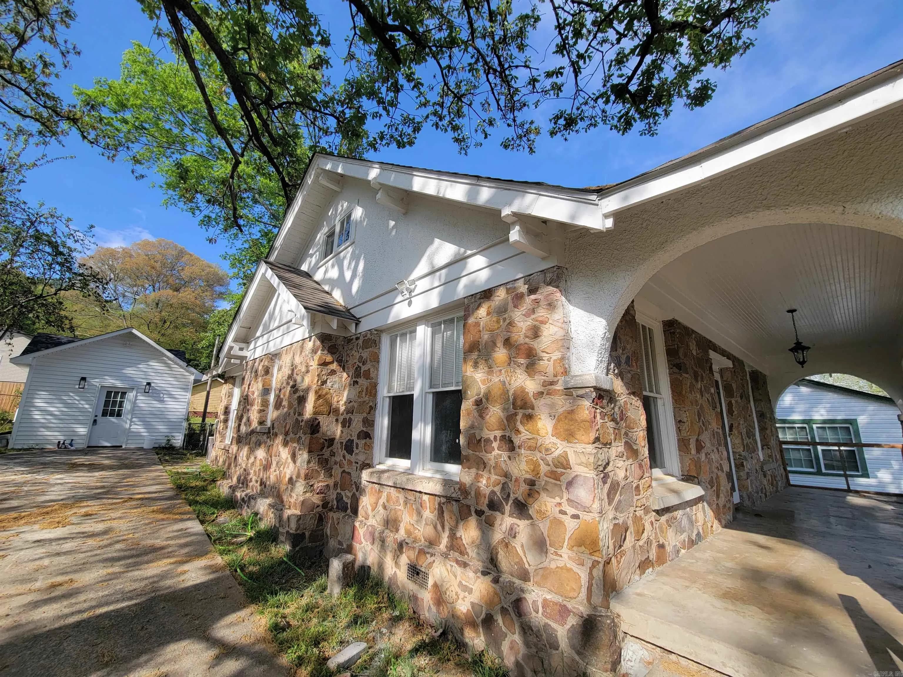 Property at 2209 W Long 17th - Image 17