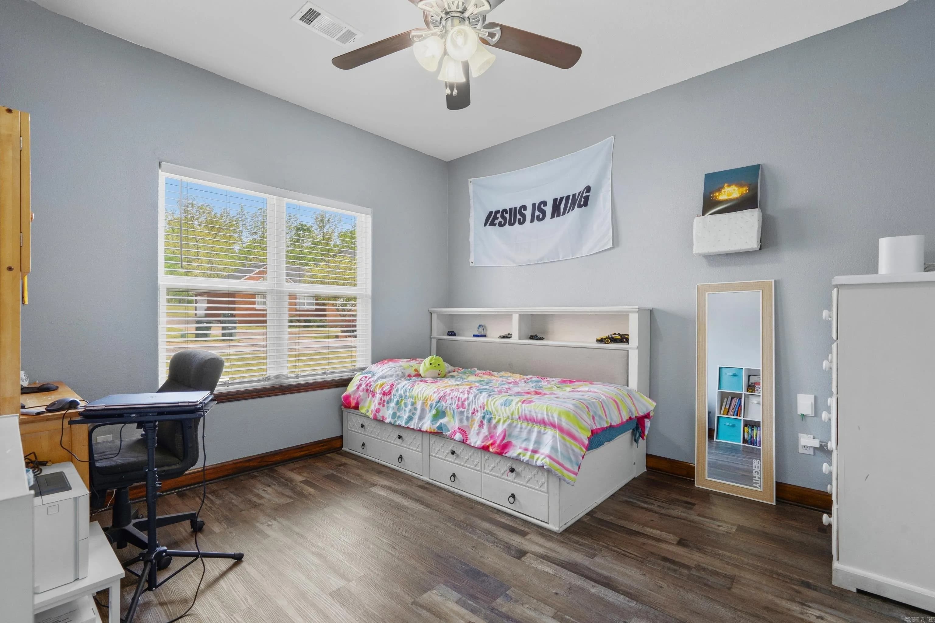 Property at 149  White eagle - Image 20