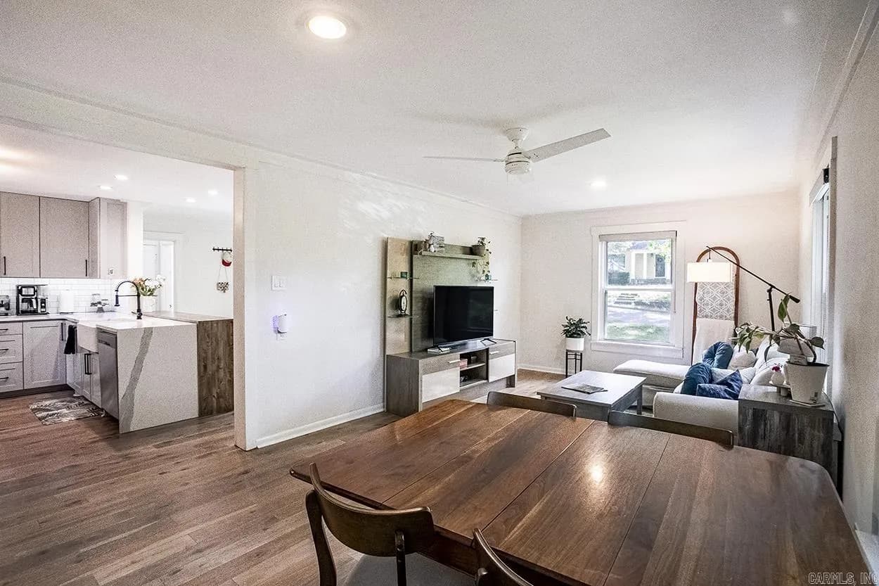 Property at 708 N Pierce - Image 14