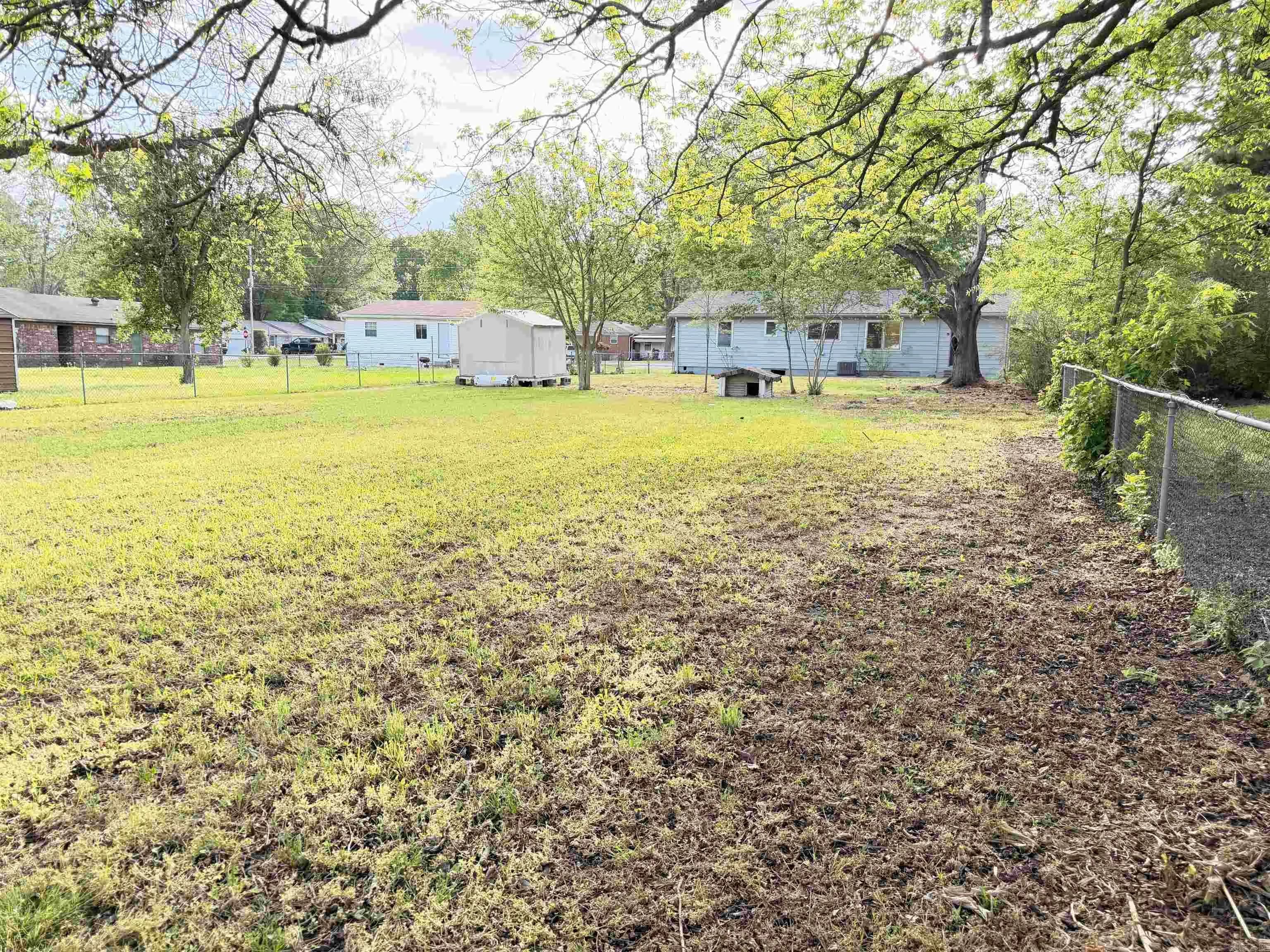Property at 304 N Pecan - Image 39