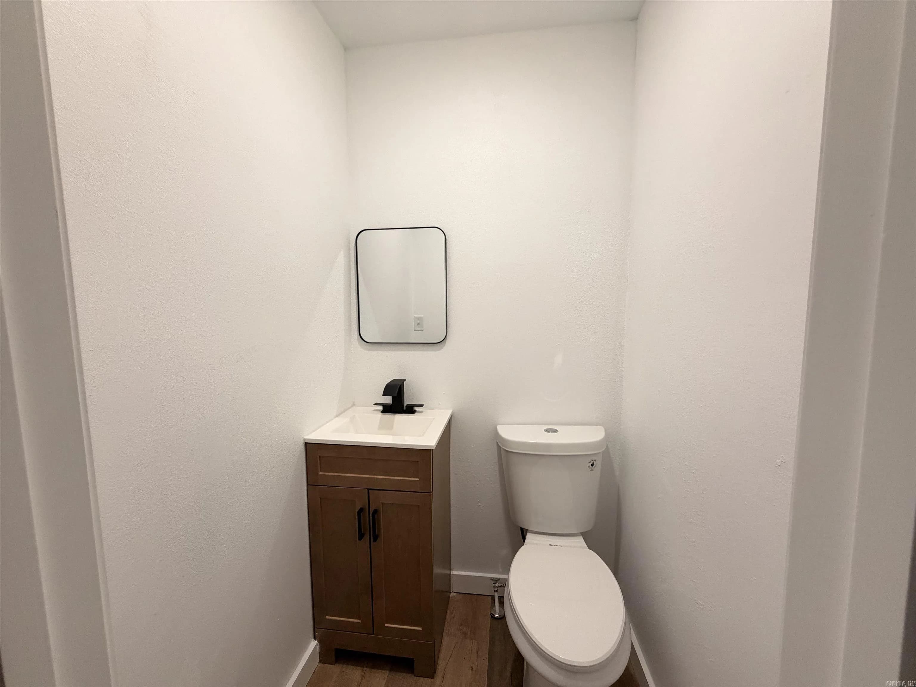 Property at 304 N Pecan - Image 33