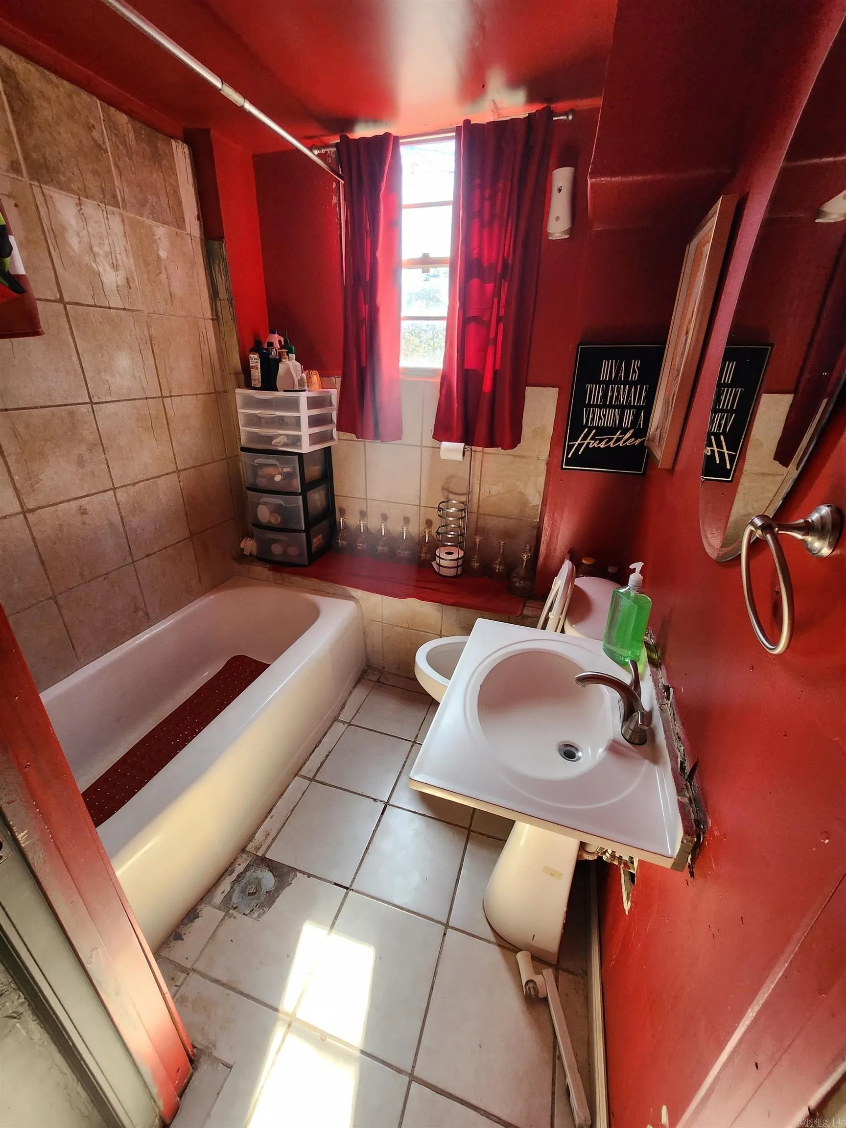 Property at 3000 S Arch - Image 14