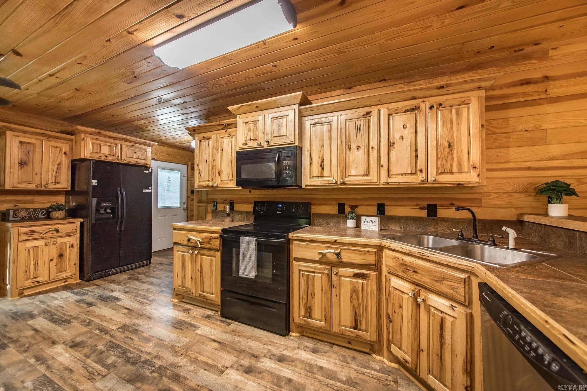 Property at 3383  Lewisburg - Image 8