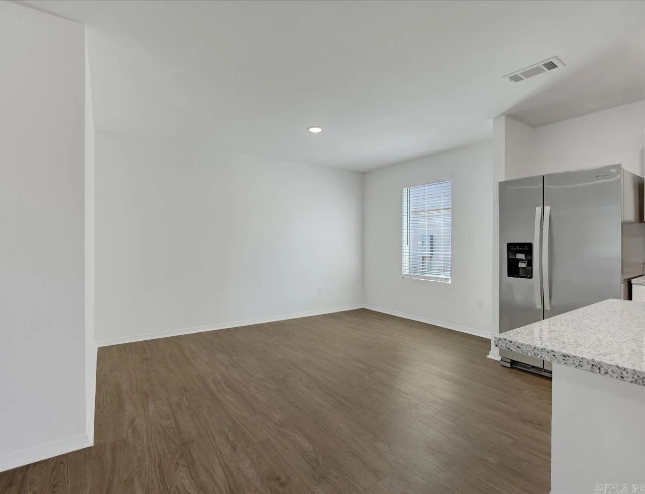 Property at 310  Moonlight graham - Image 12