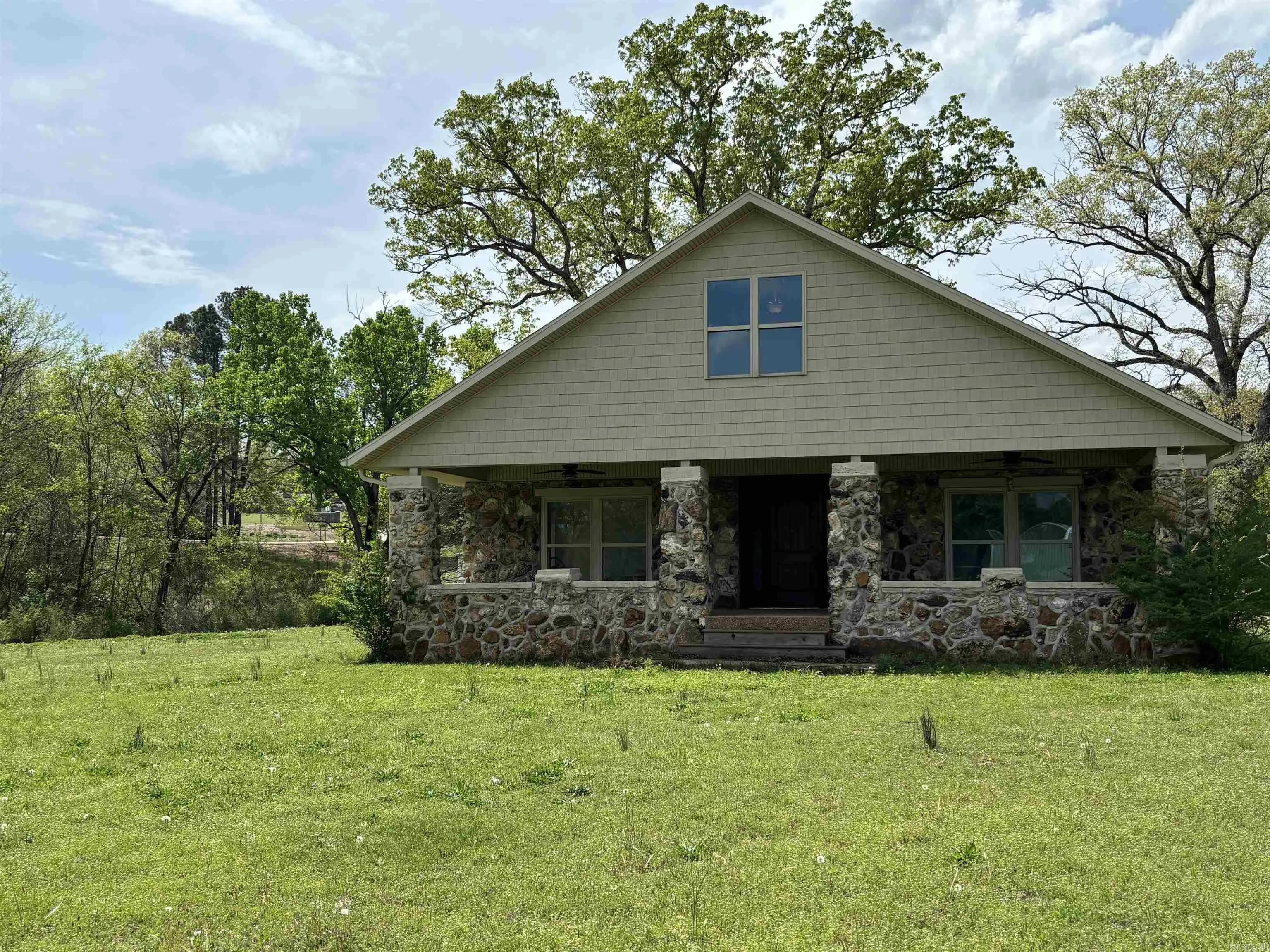 Property at 429 W Ferguson - Image 1
