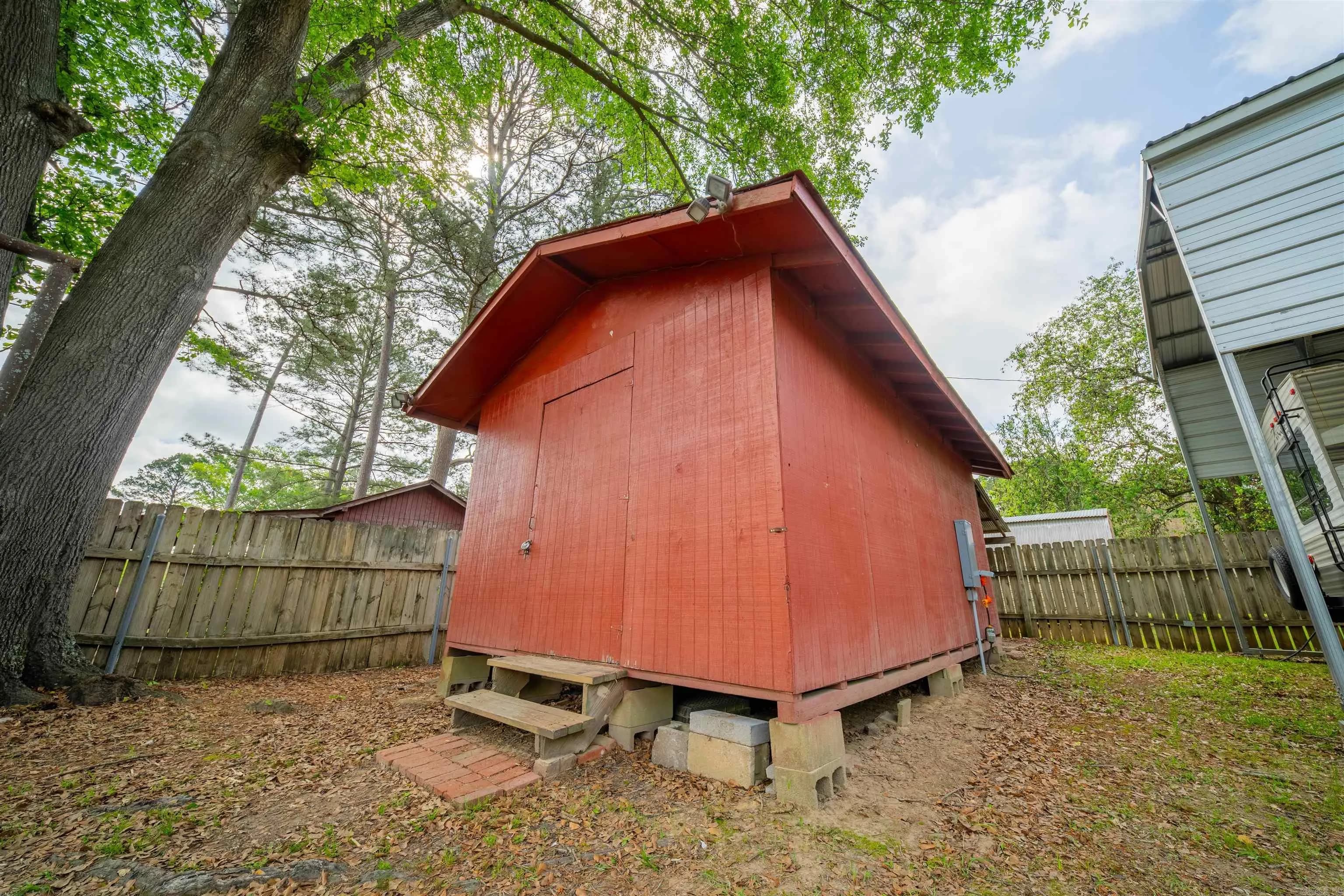 Property at 763  Cardinal - Image 26