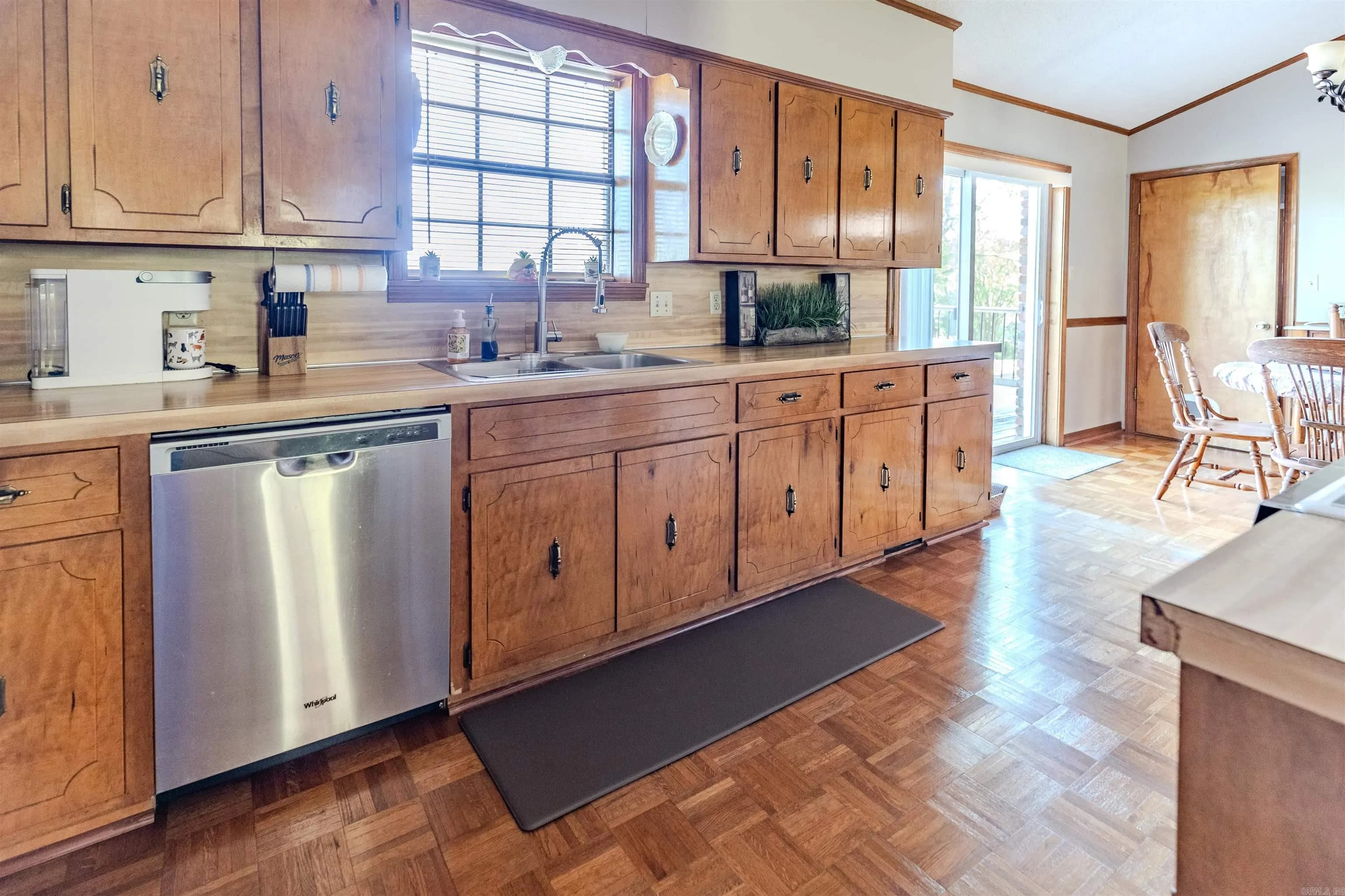 Property at 244  Pearson - Image 20
