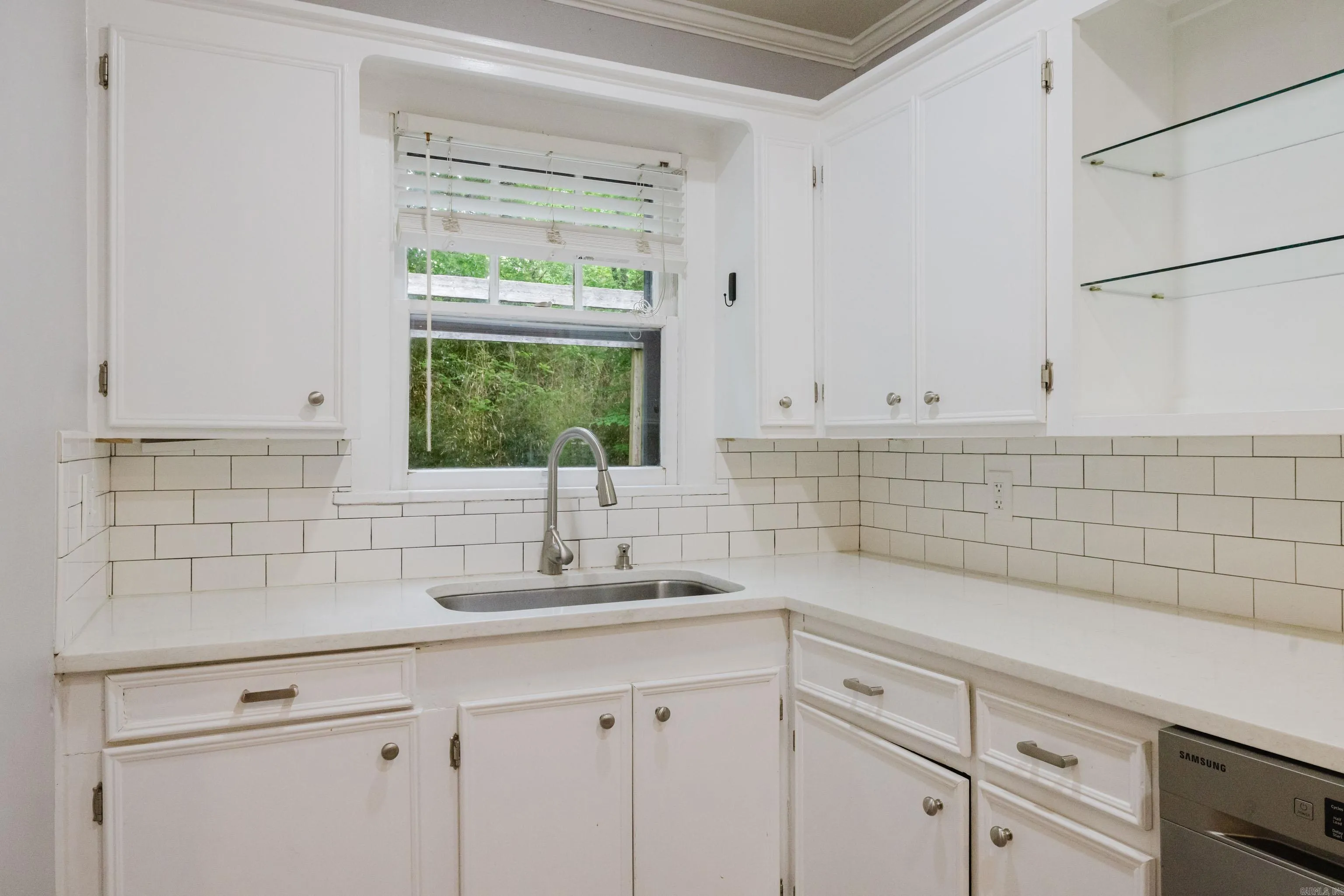 Property at 611 N Pierce st - Image 21
