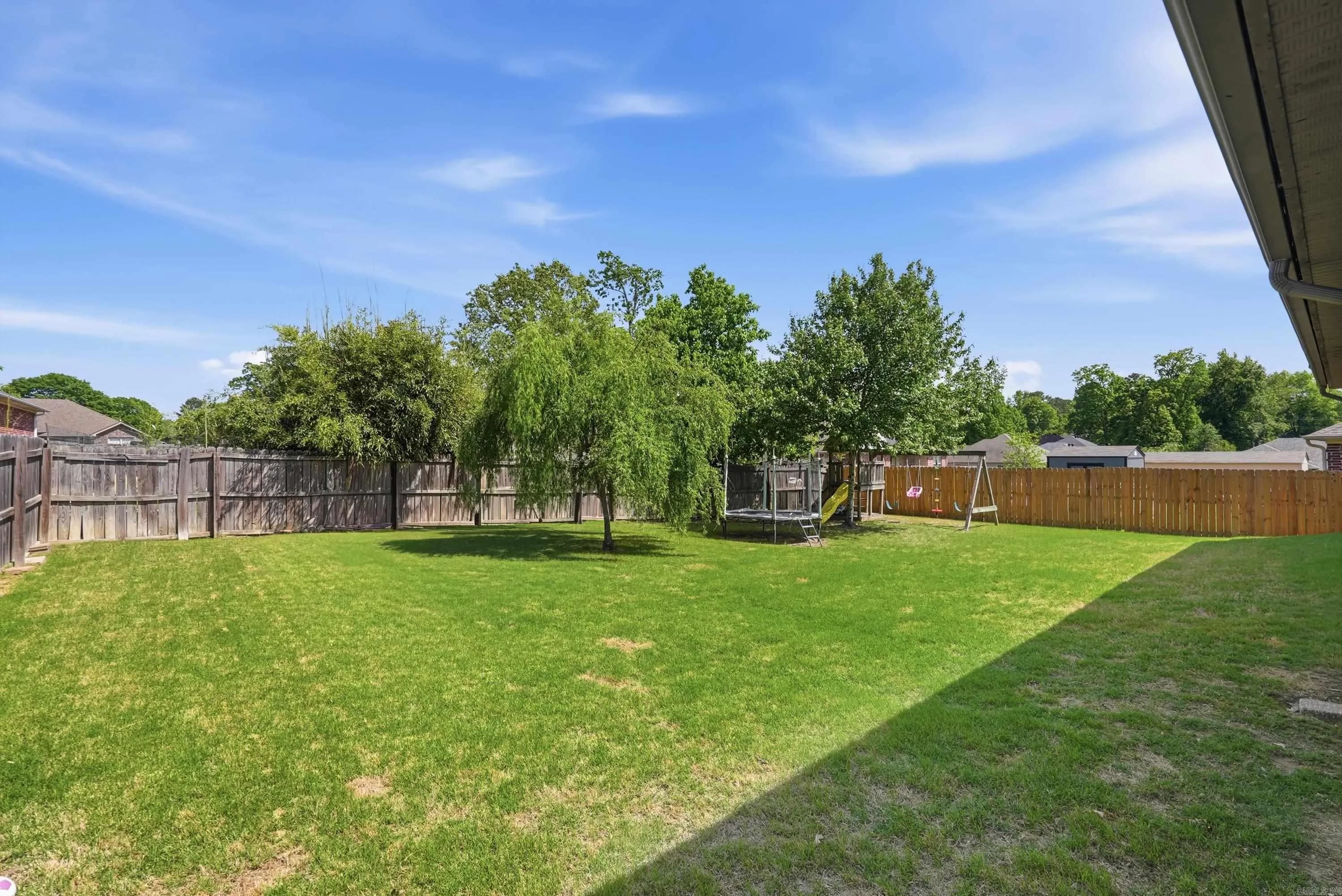 Property at 312  Sandlewood - Image 29