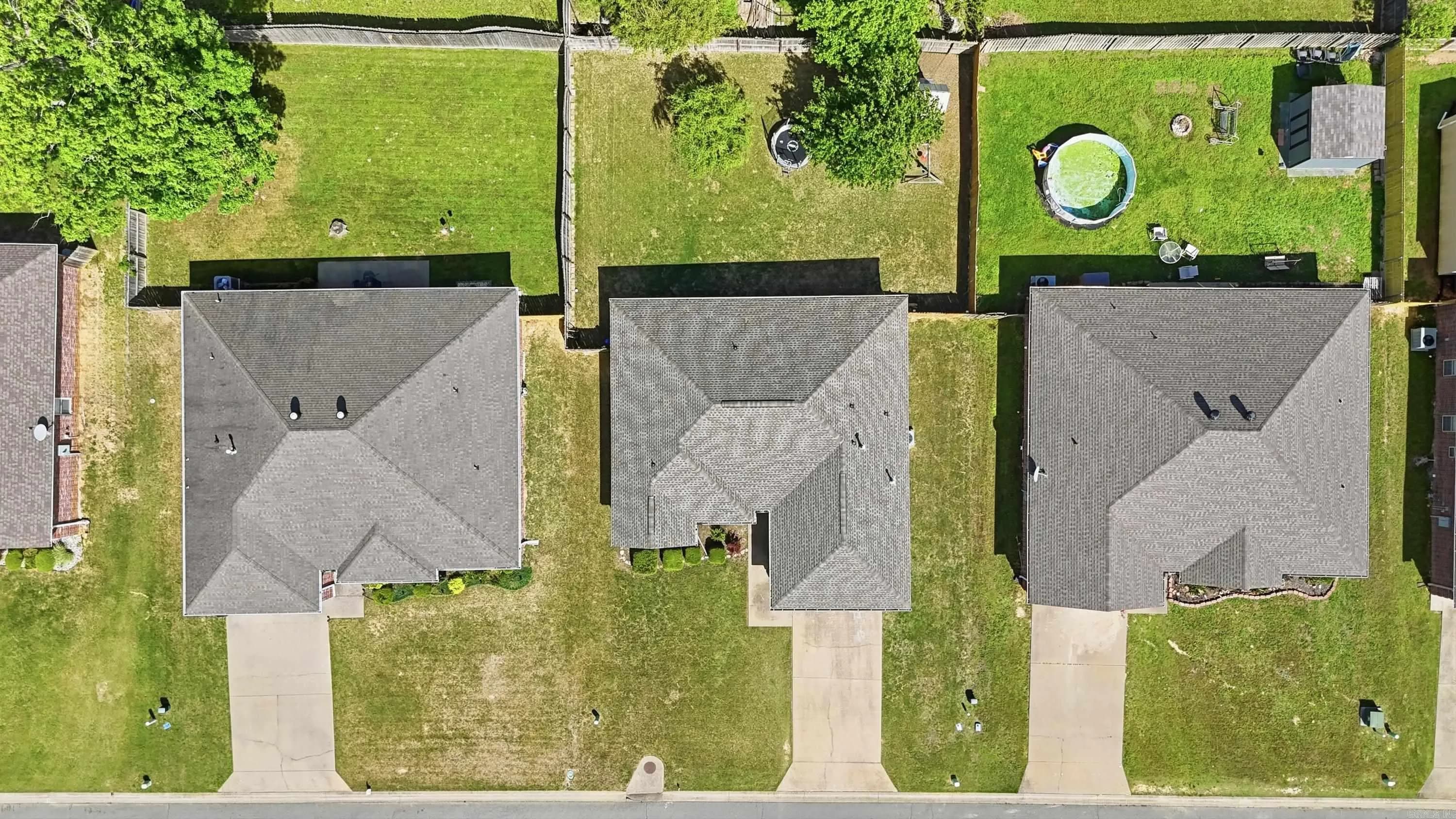 Property at 312  Sandlewood - Image 30