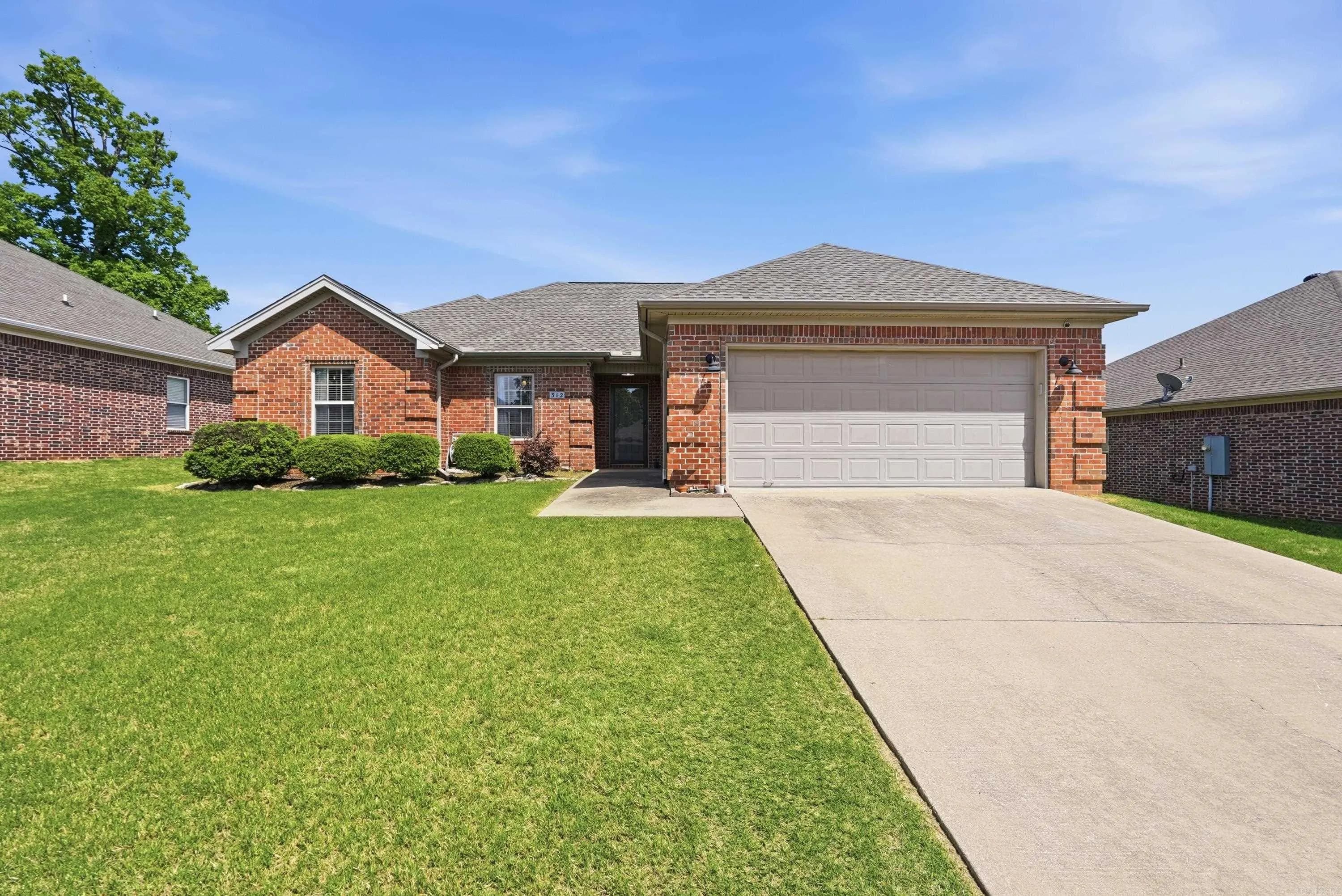 Property at 312  Sandlewood - Image 1