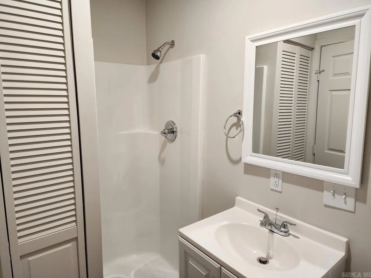Property at 641  Warner - Image 18