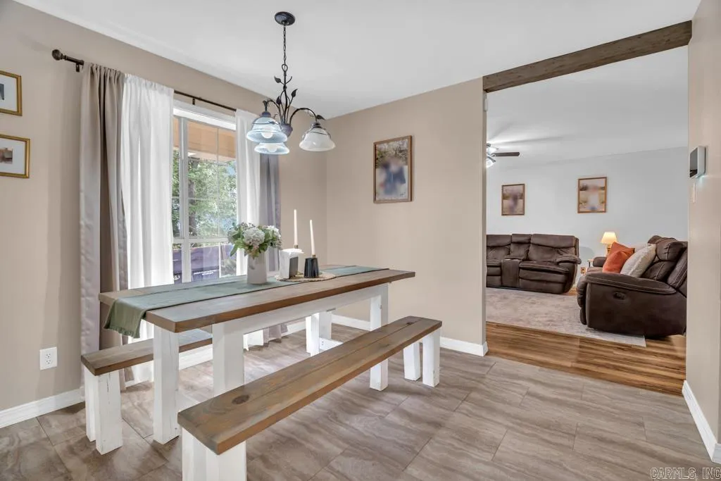 Property at 11  Eugenia - Image 10