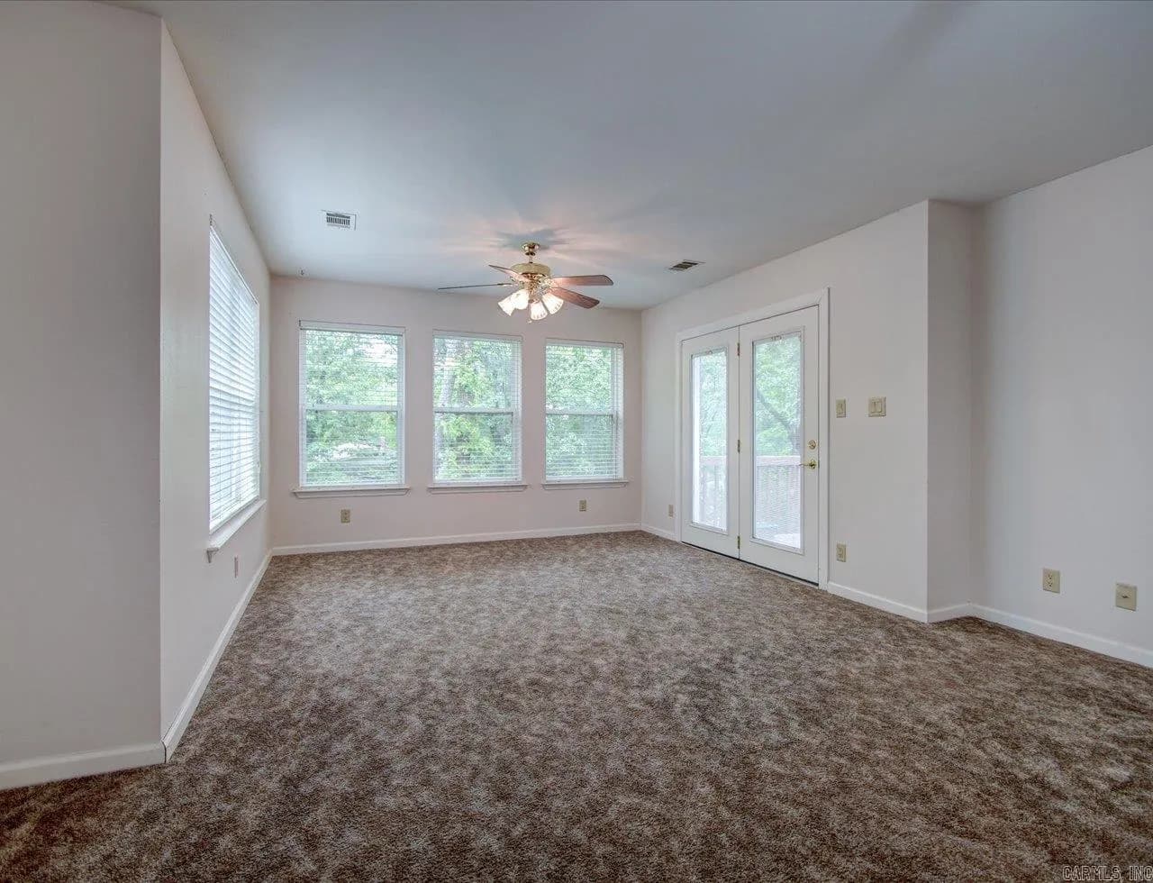 Property at 208  Southridge, C-3 - Image 4