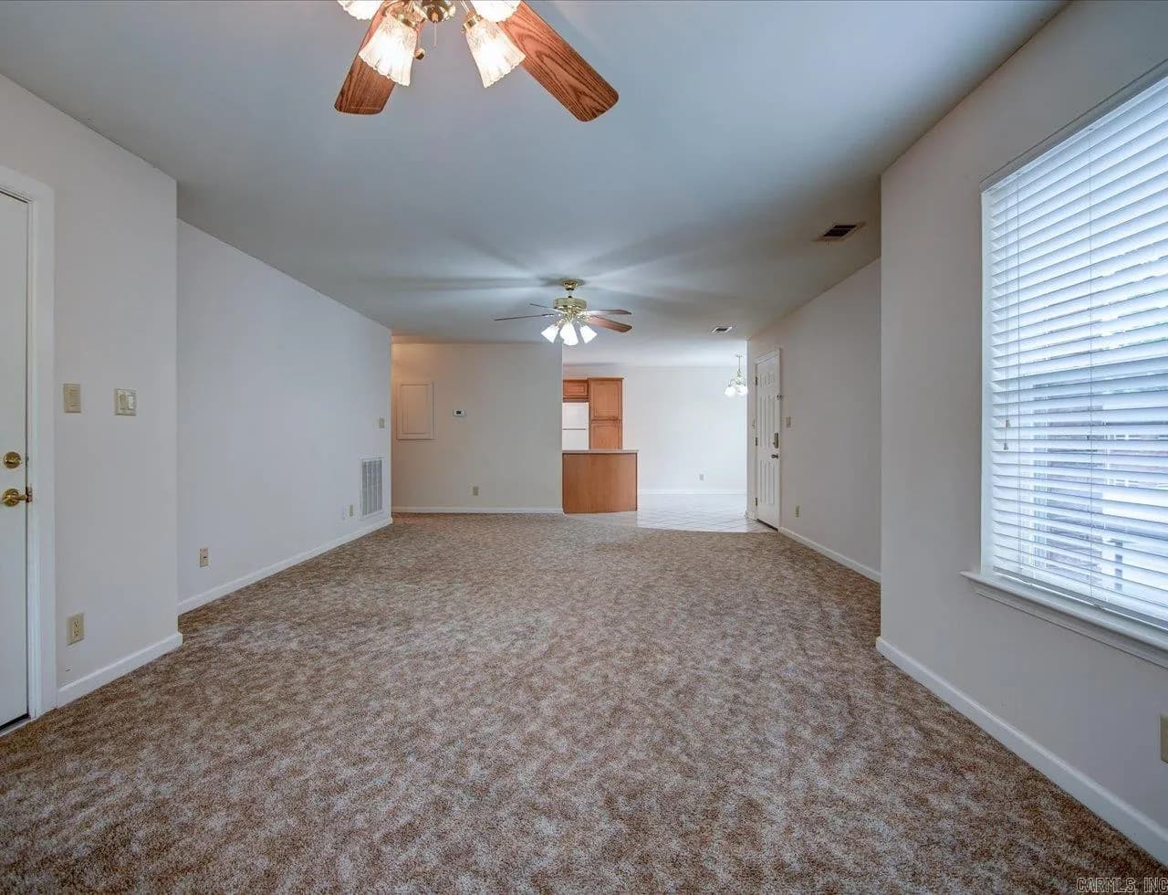 Property at 208  Southridge, C-3 - Image 6