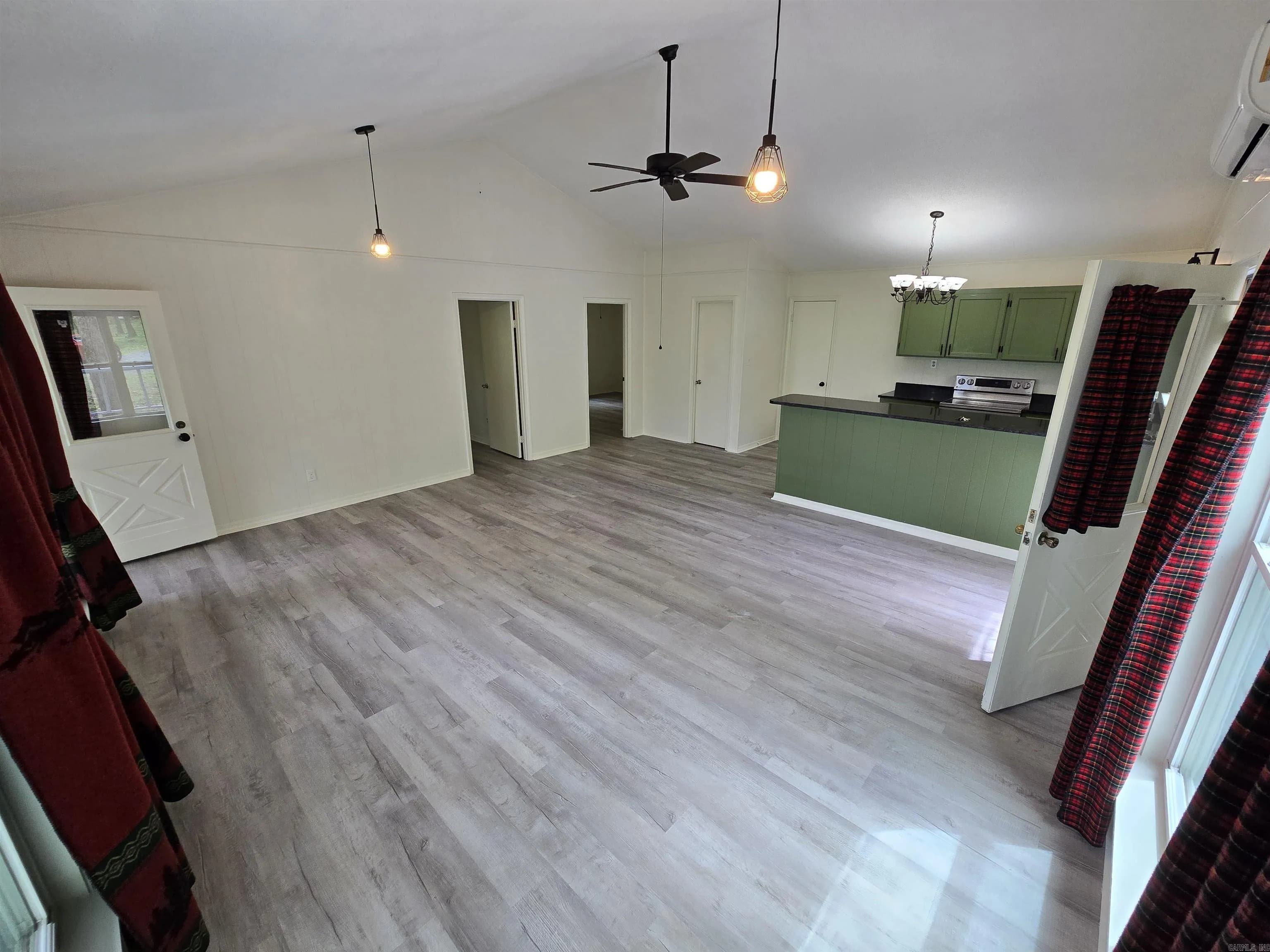 Property at 1720  Greers ferry - Image 12