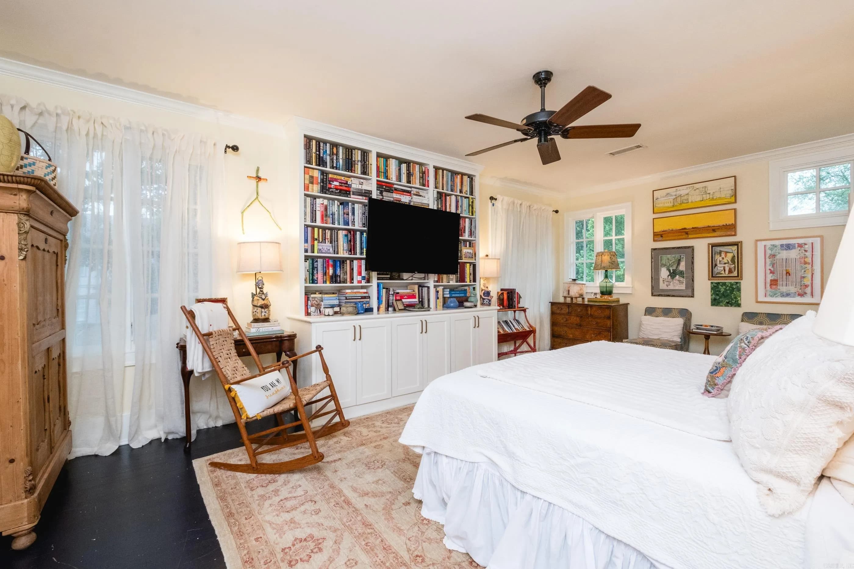 Property at 2120 N Spruce - Image 32