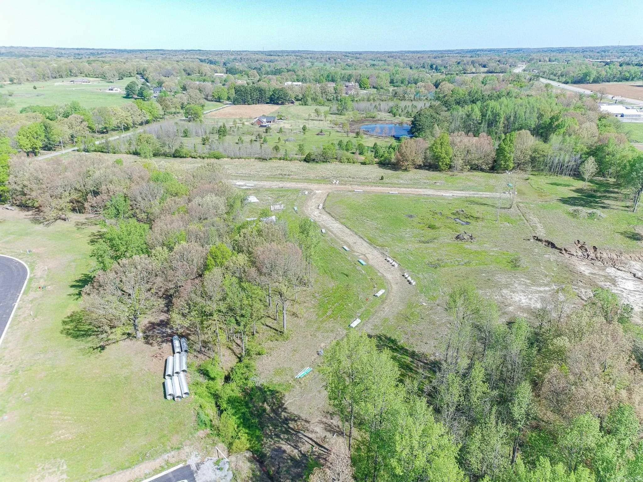 Property at 112  Horseshoe creek - Image 10