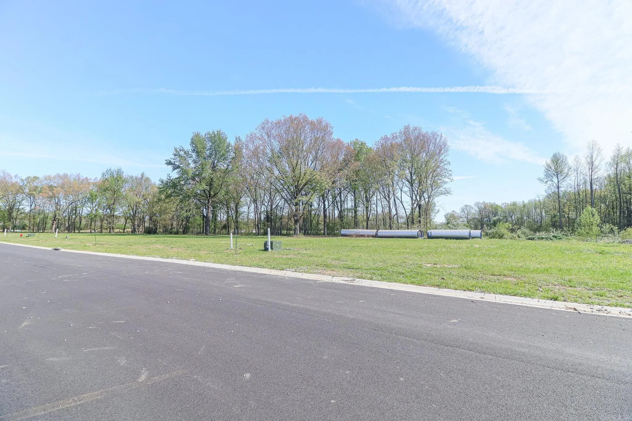 Property at 200  Horseshoe creek - Image 19