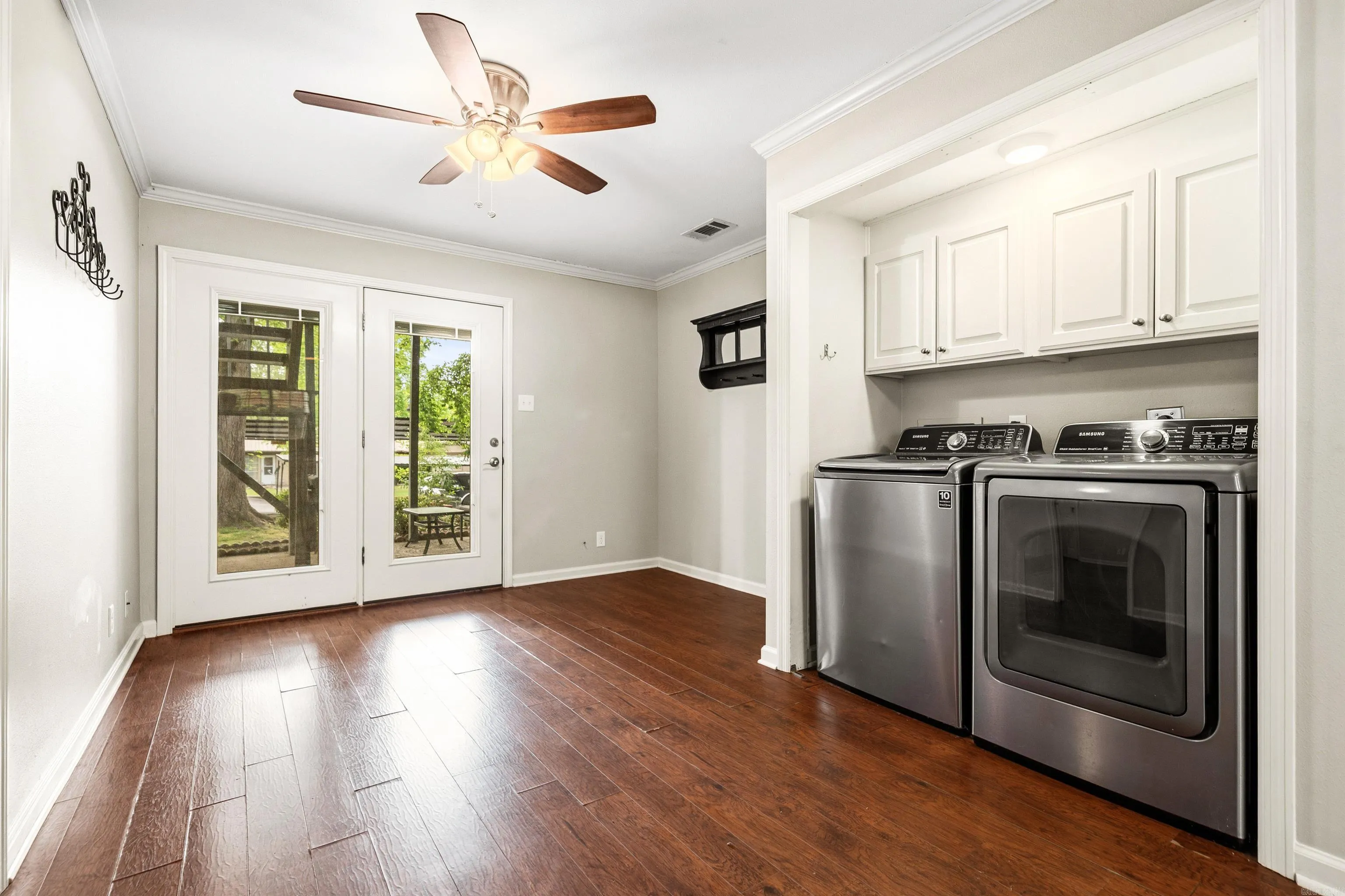 Property at 215  Audubon, 1105 - Image 5